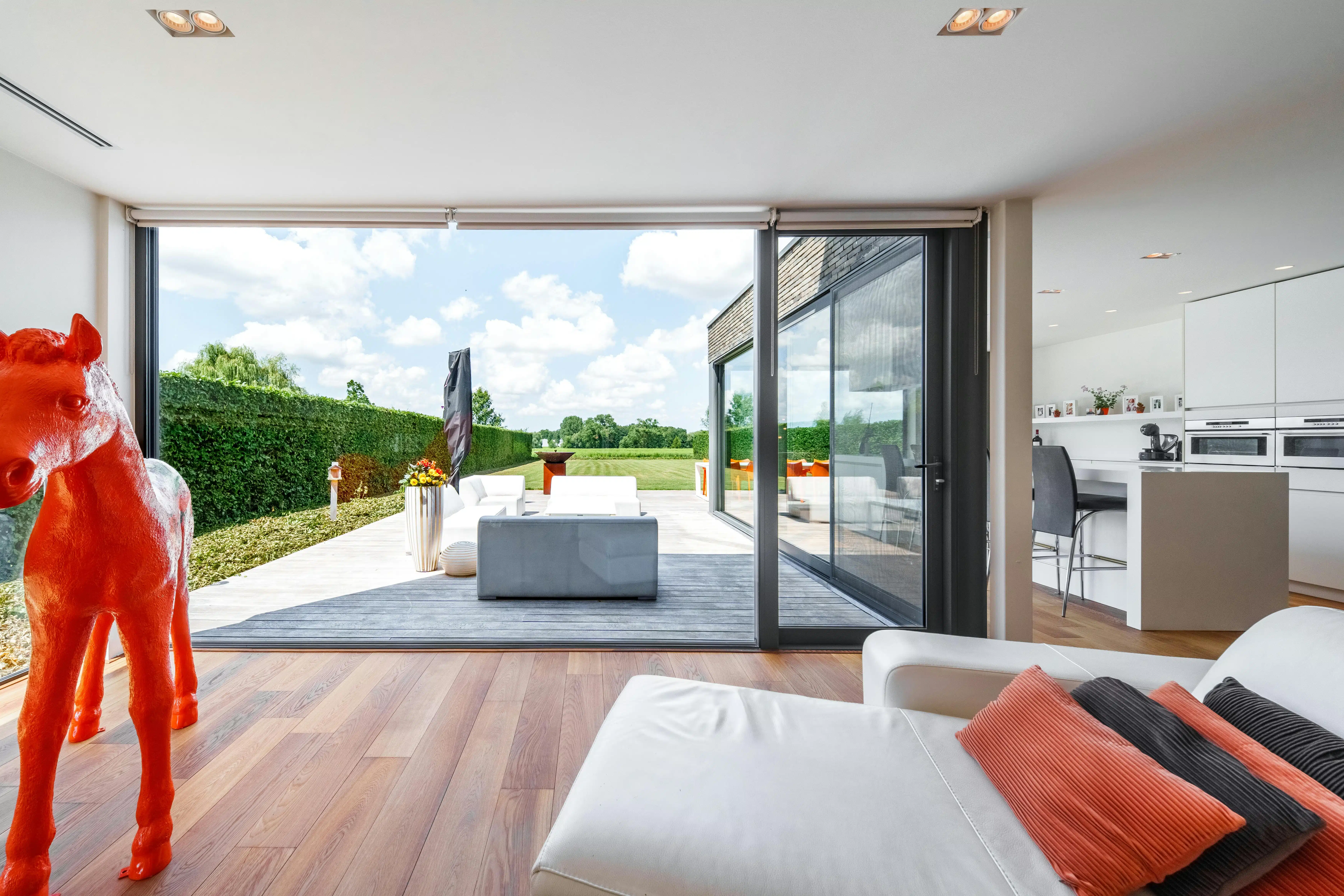 Unieke architecturale villa in Oostrozebeke foto 14