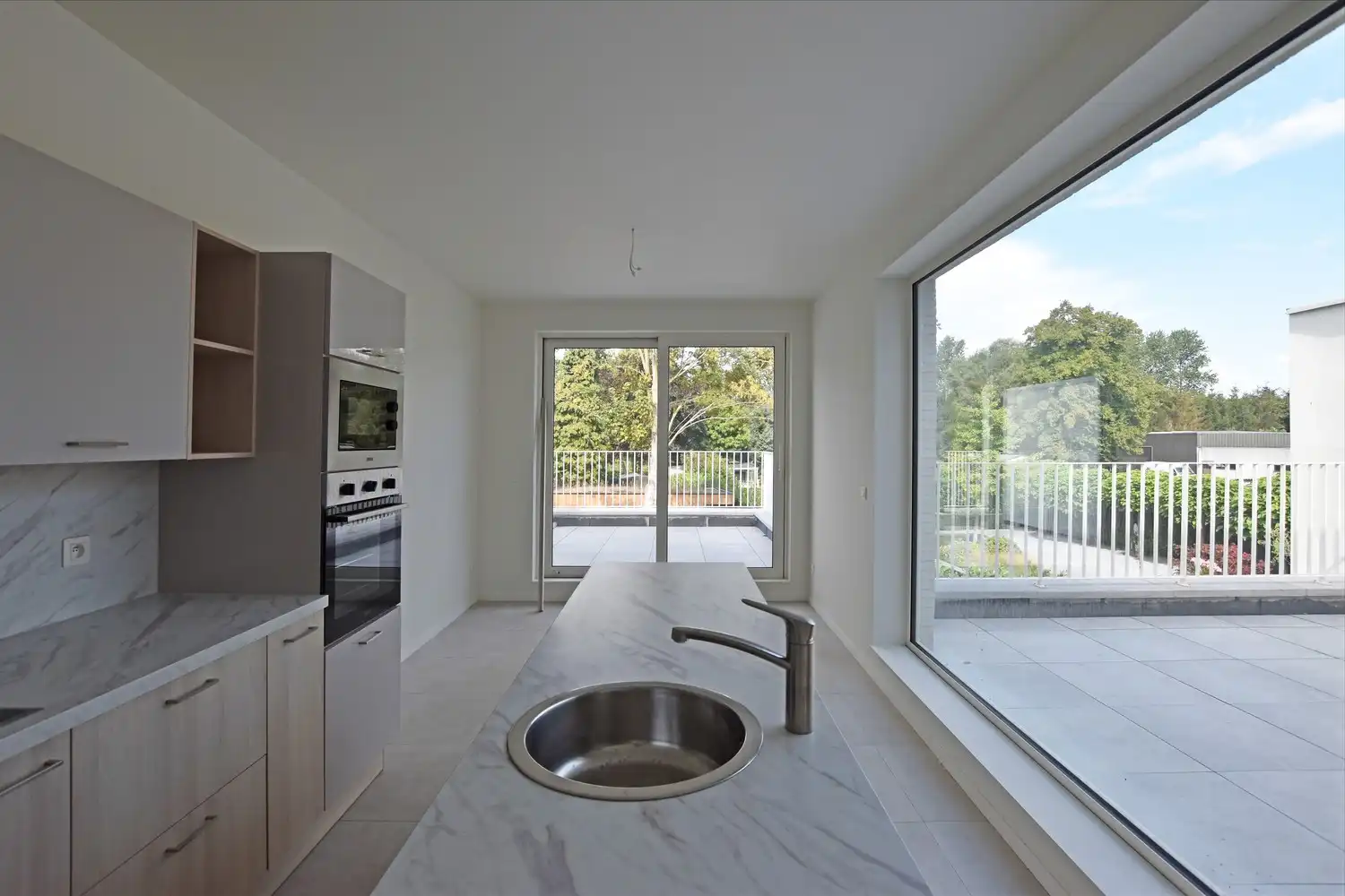 Appartement met 1 slaapkamer en 2 privatieve terrassen! foto {{pictureIndex}}