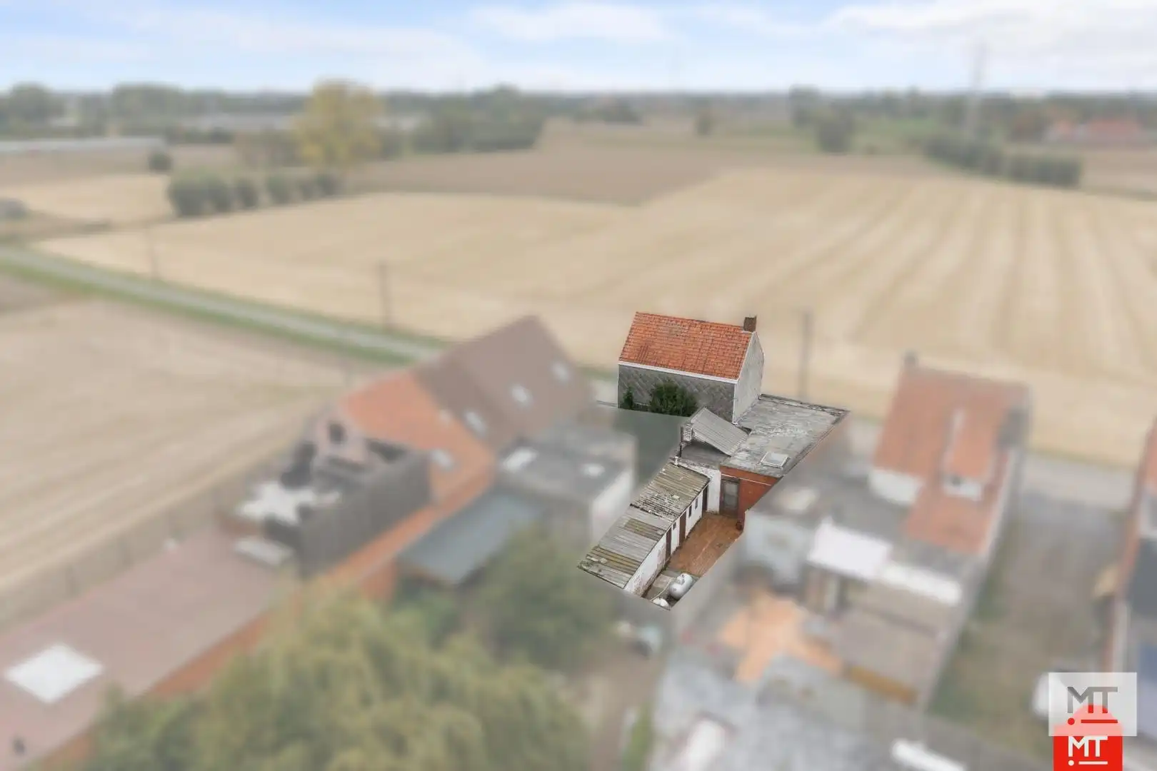 Te renoveren woning met landelijke ligging te Geluwe foto 13