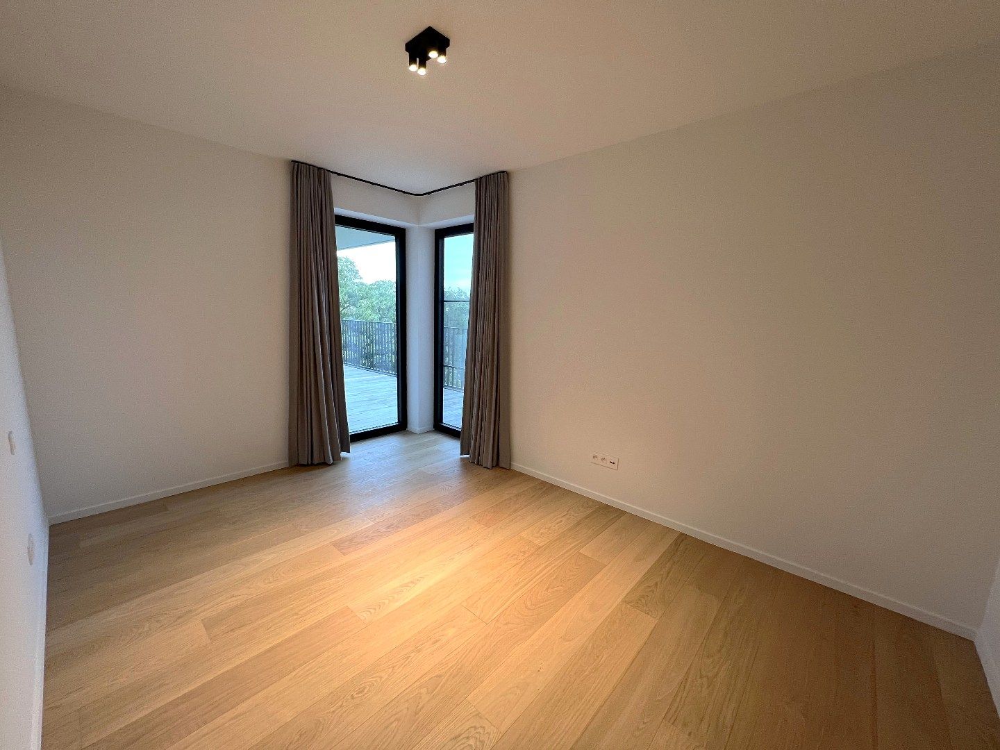 STIJLVOL PENTHOUSE IN RESIDENTIE DE POST IN LANGEMARK MET UNIEK UITZICHT OP DE VIJVER foto 12