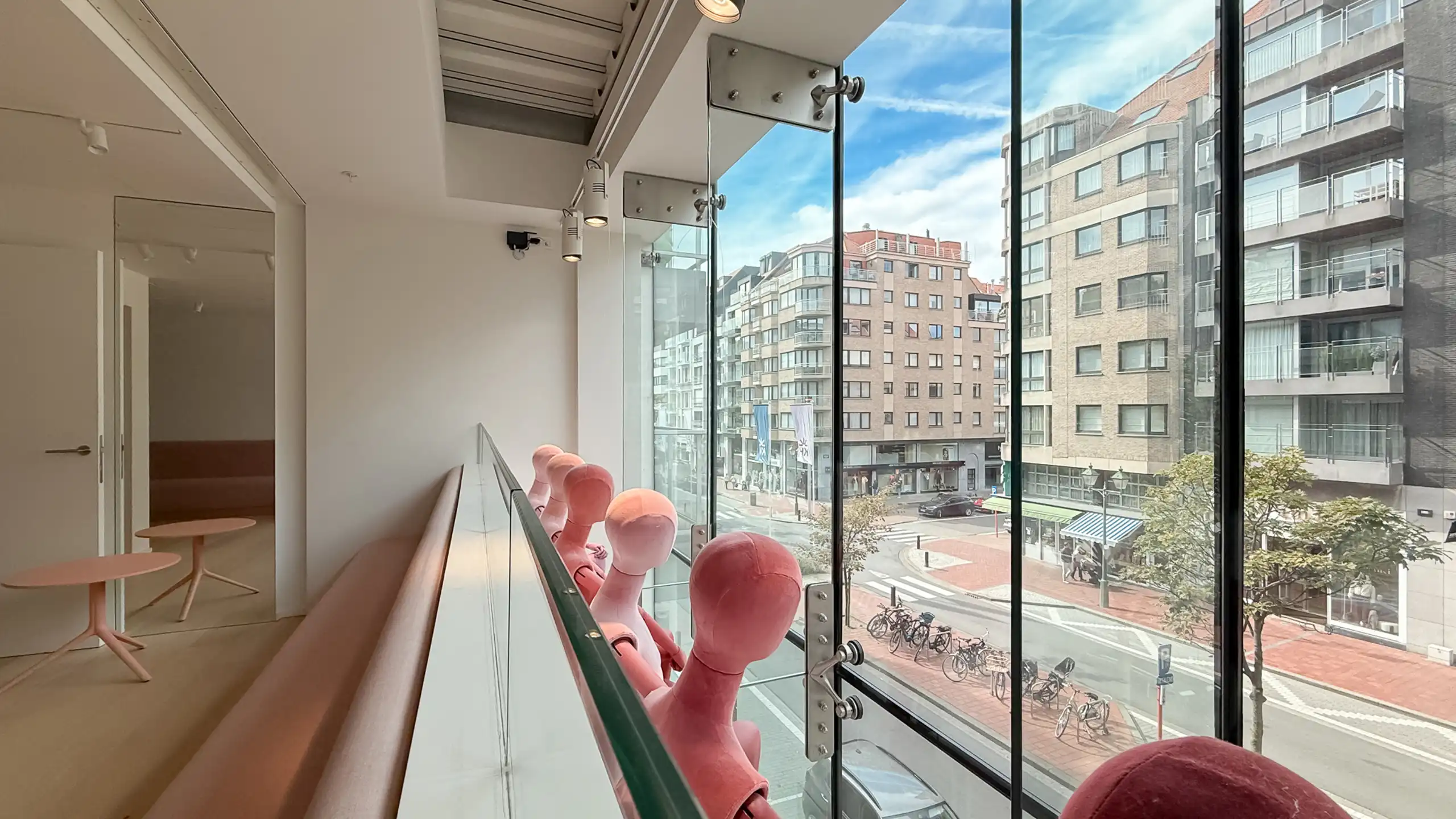 Exclusief winkelpand op toplocatie in de Lippenslaan... foto 25