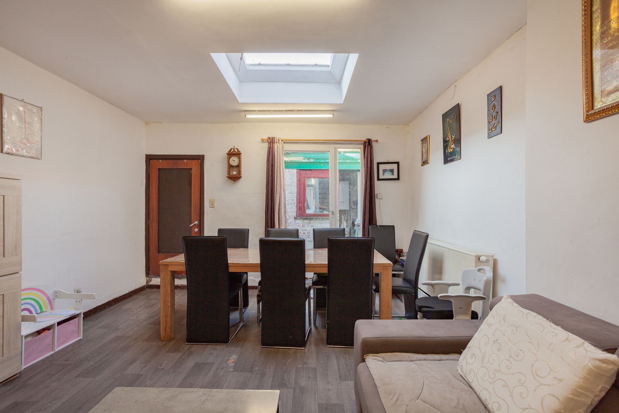 Op te frissen gezinswoning op toplocatie! foto 10