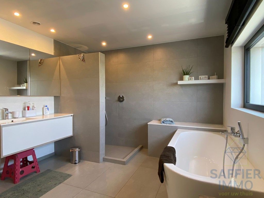Ruime woning met 4 slaapkamers te huur in Pittem foto 20