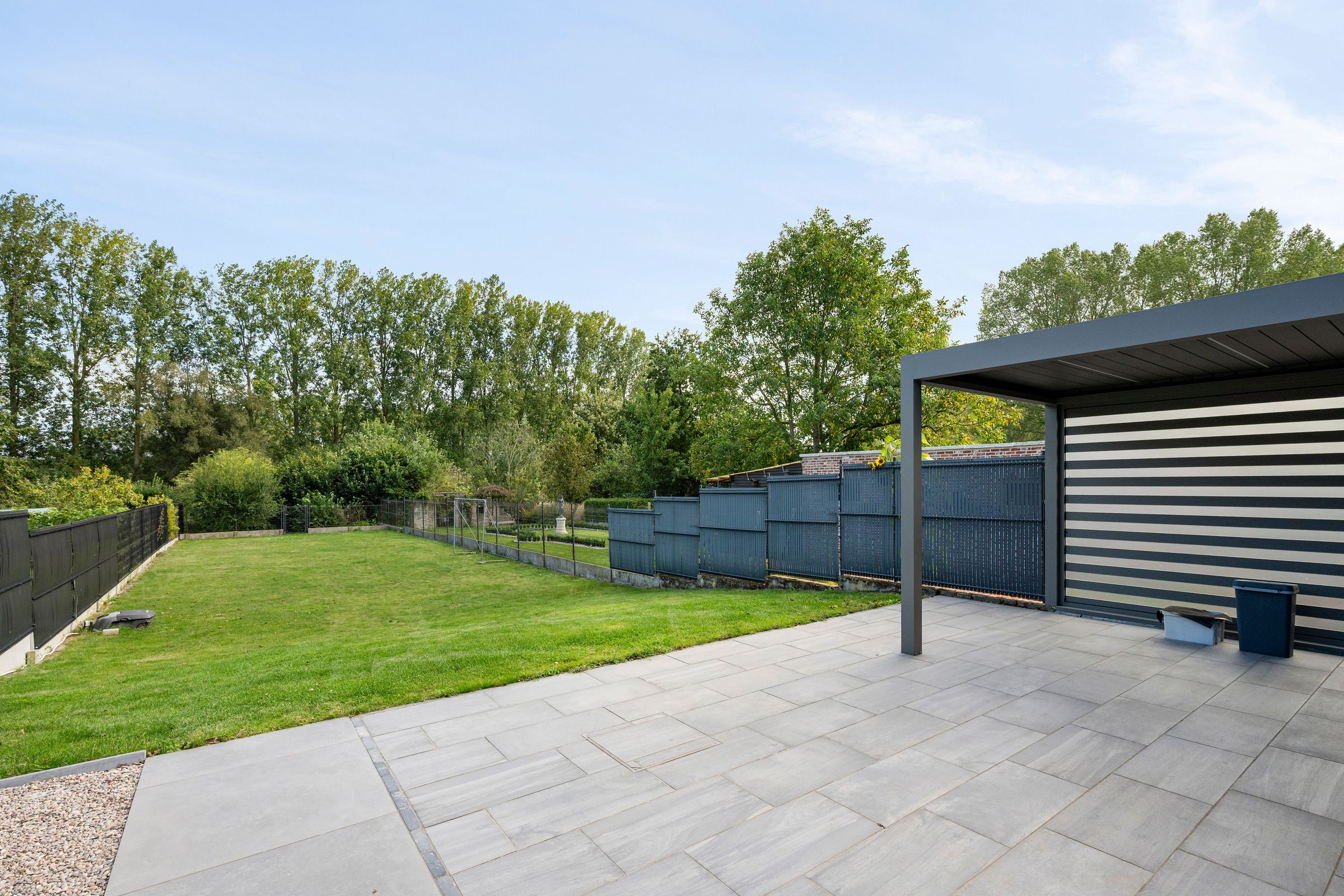 GERENOVEERDE WONING AAN DE DENDER MET ADEMBENEMENDE VERGEZICHTEN foto 10