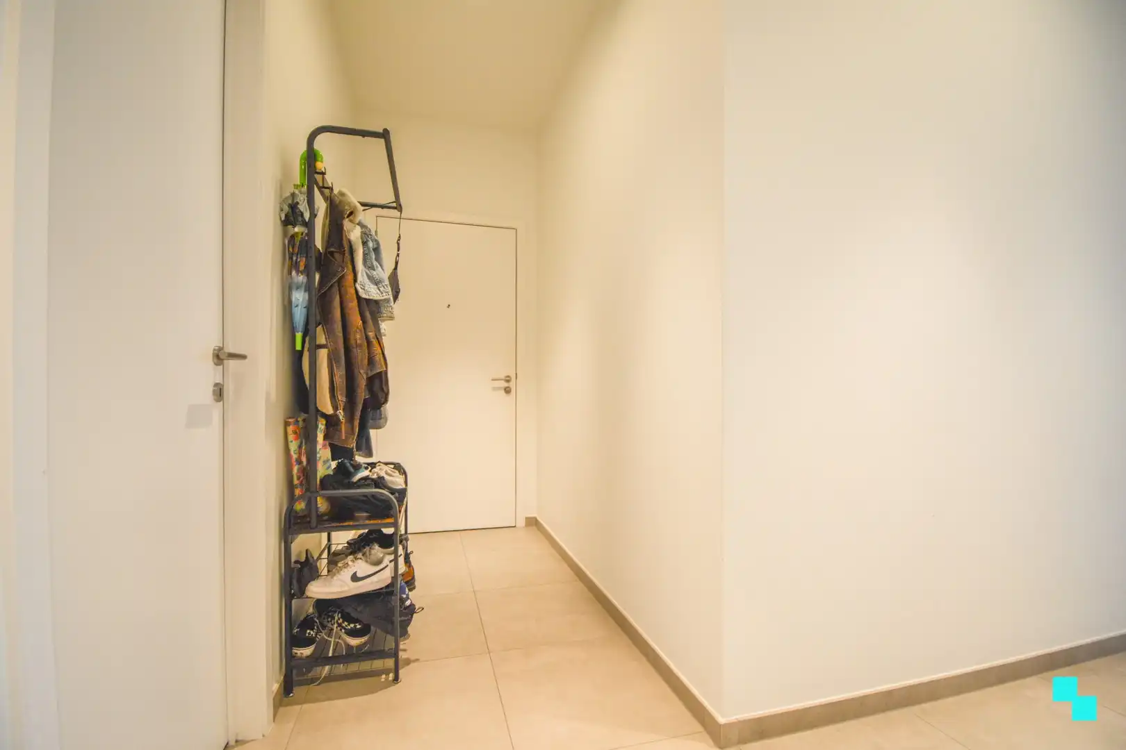 Energiezuinig gelijkvloers appartement met 2 slaapkamers en tuin -St-Eloois-Winkel foto 12