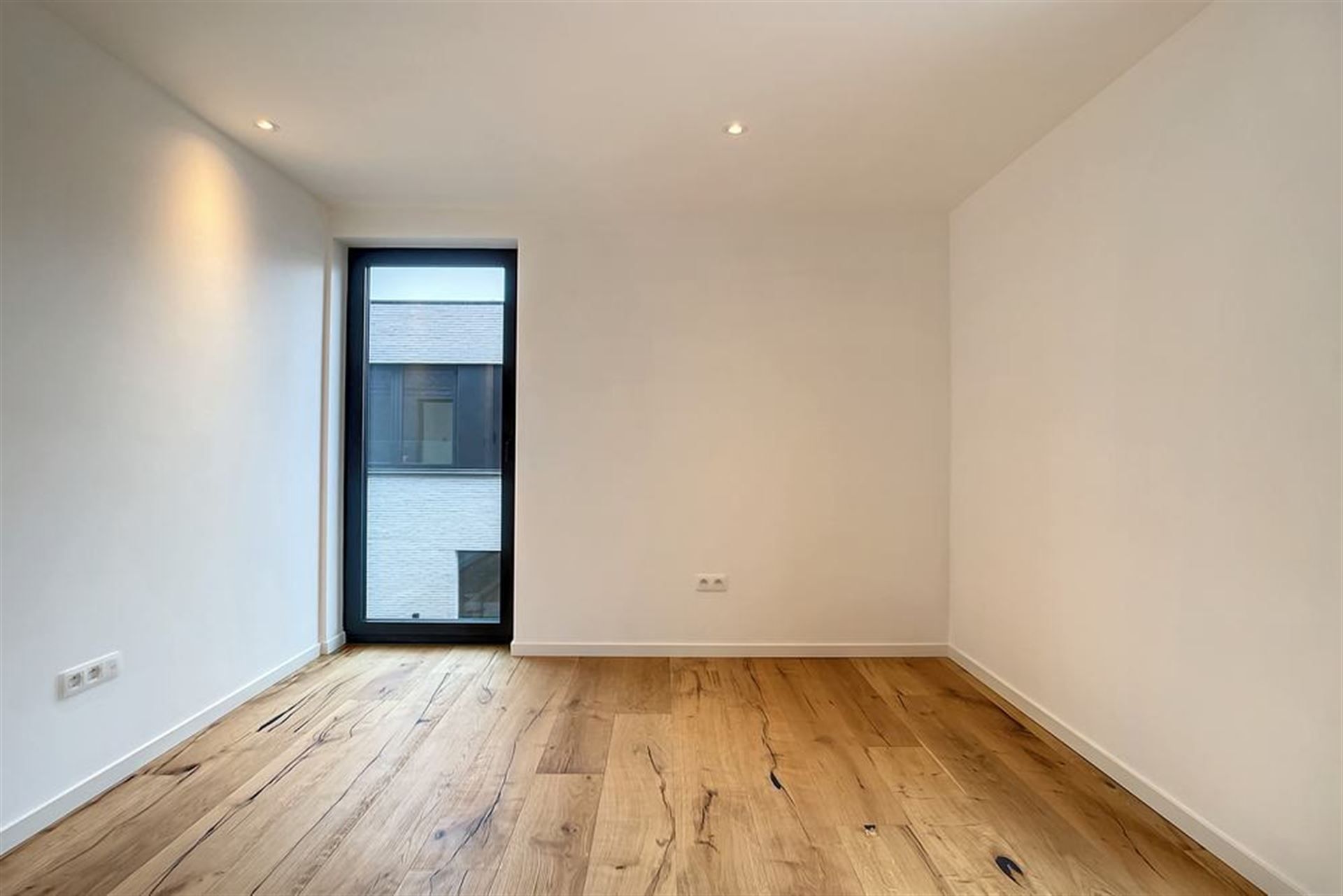 Moderne villa met 5 slaapkamers foto 19