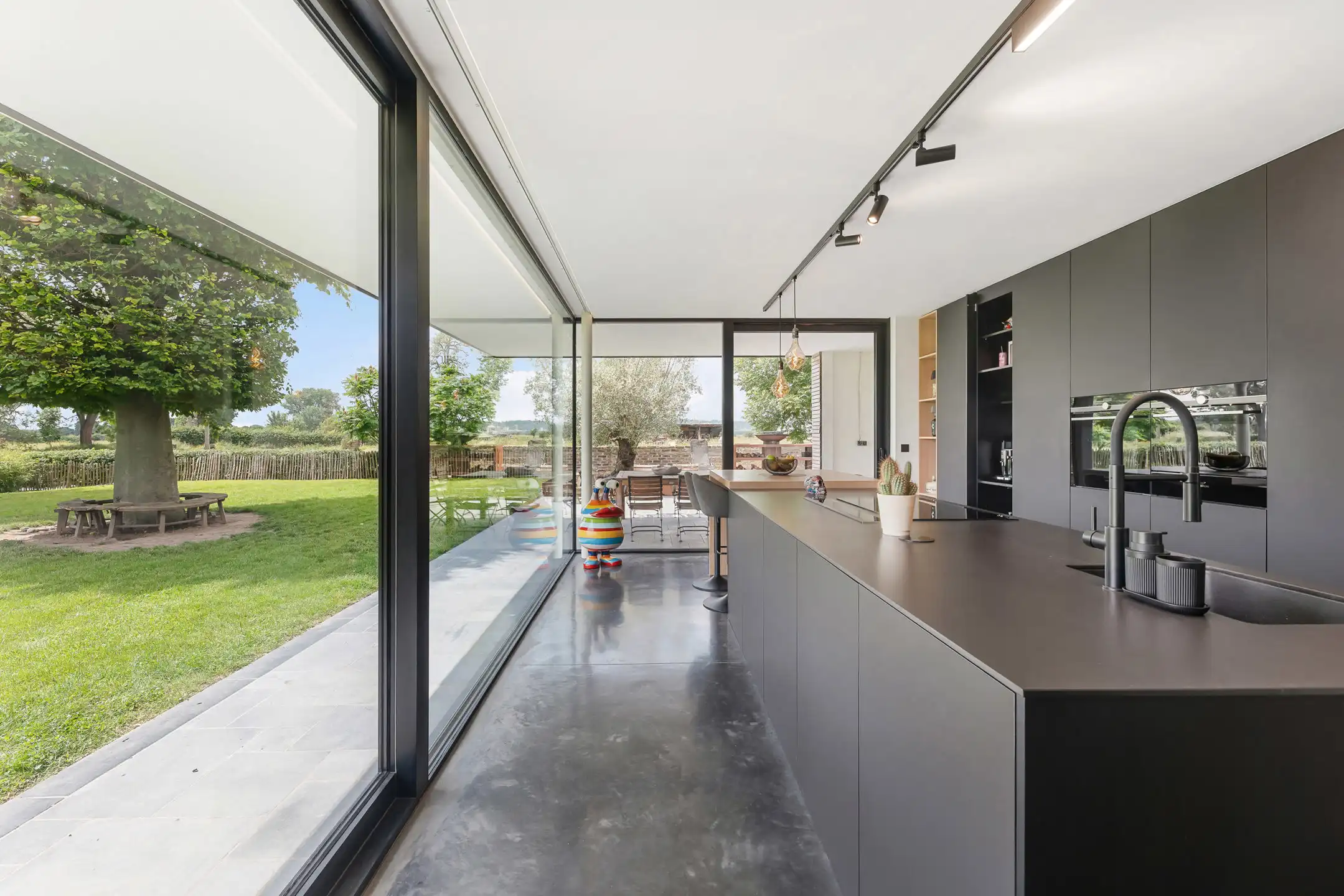 Authentiek burgerhuis met hedendaags comfort foto 4