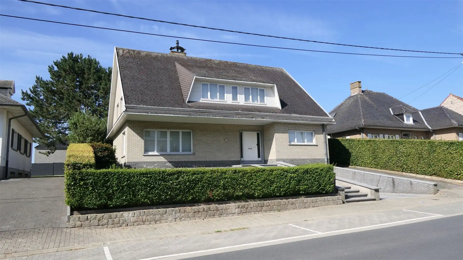 Villa foto {{pictureIndex}}