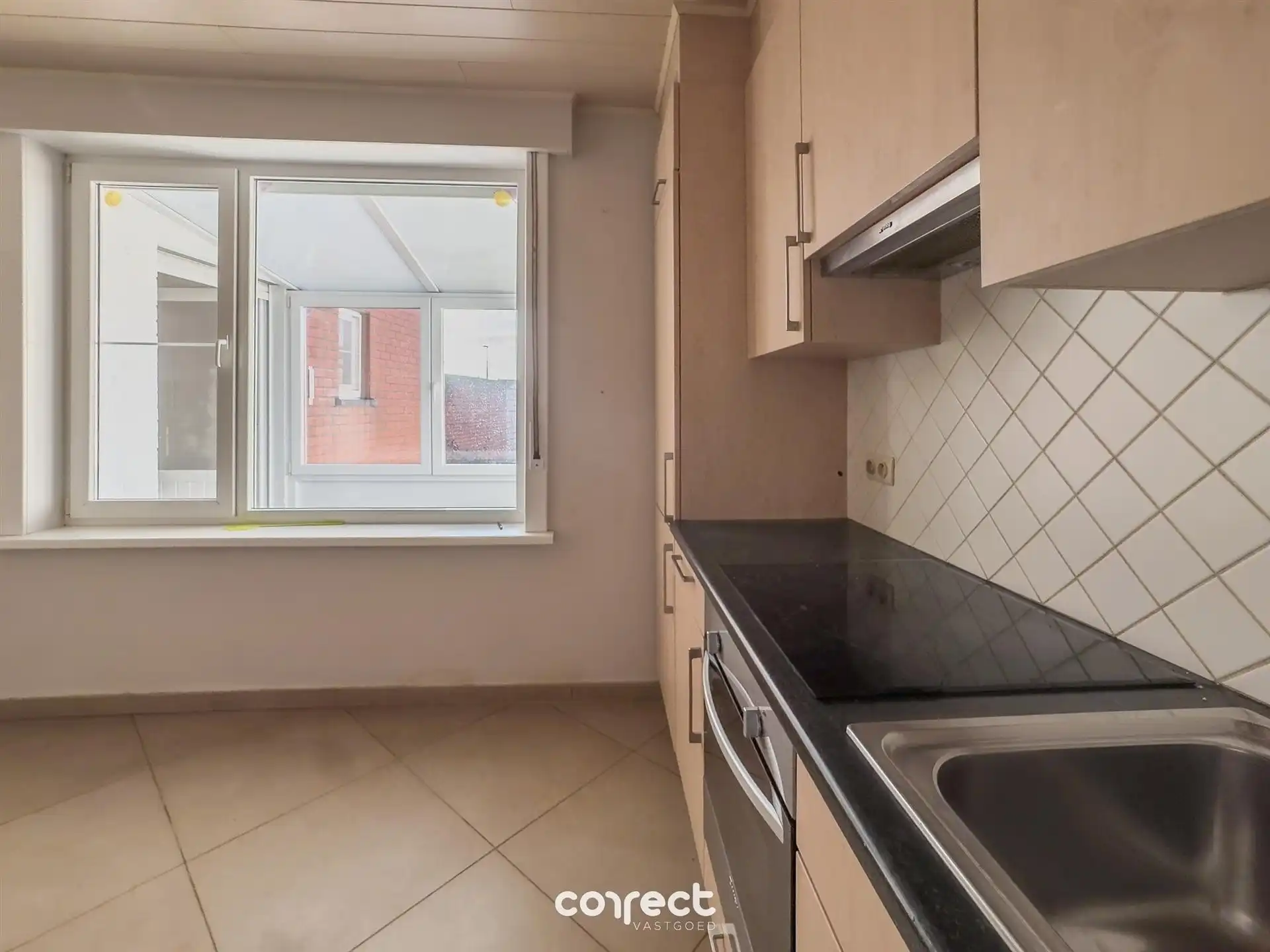 Ruime woning met garage. foto 5