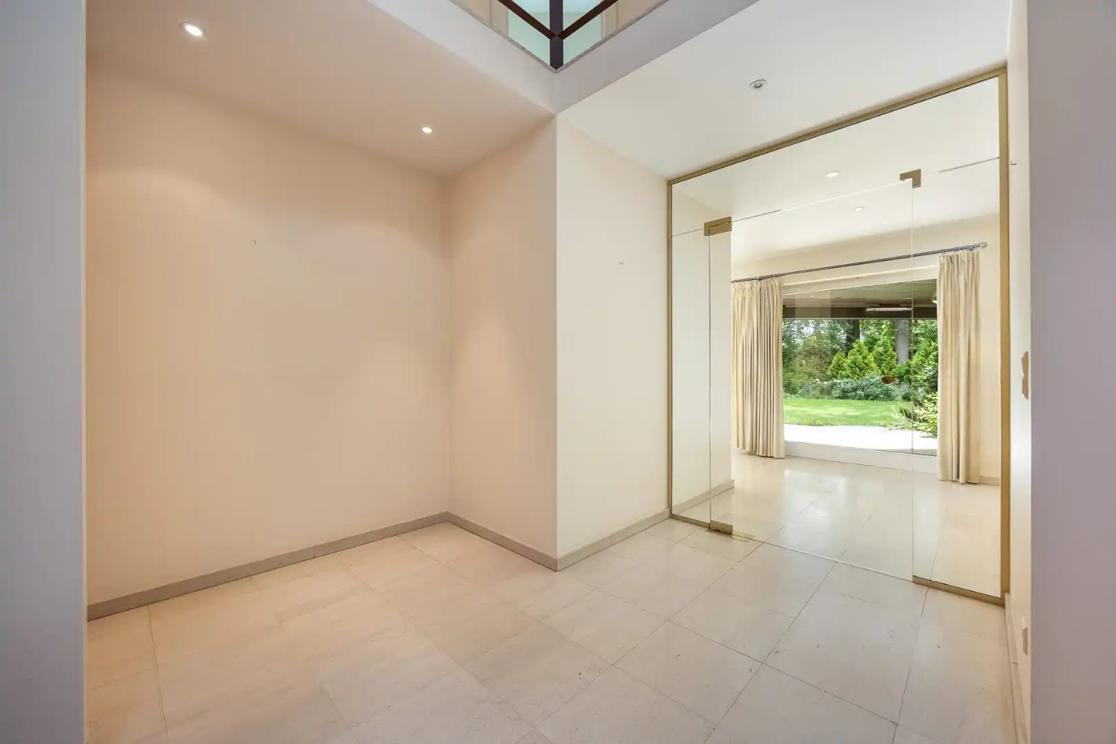 Exclusieve villa met gelijkvloerse master suite, prachtige tuin en uitzonderlijk wooncomfort foto 5