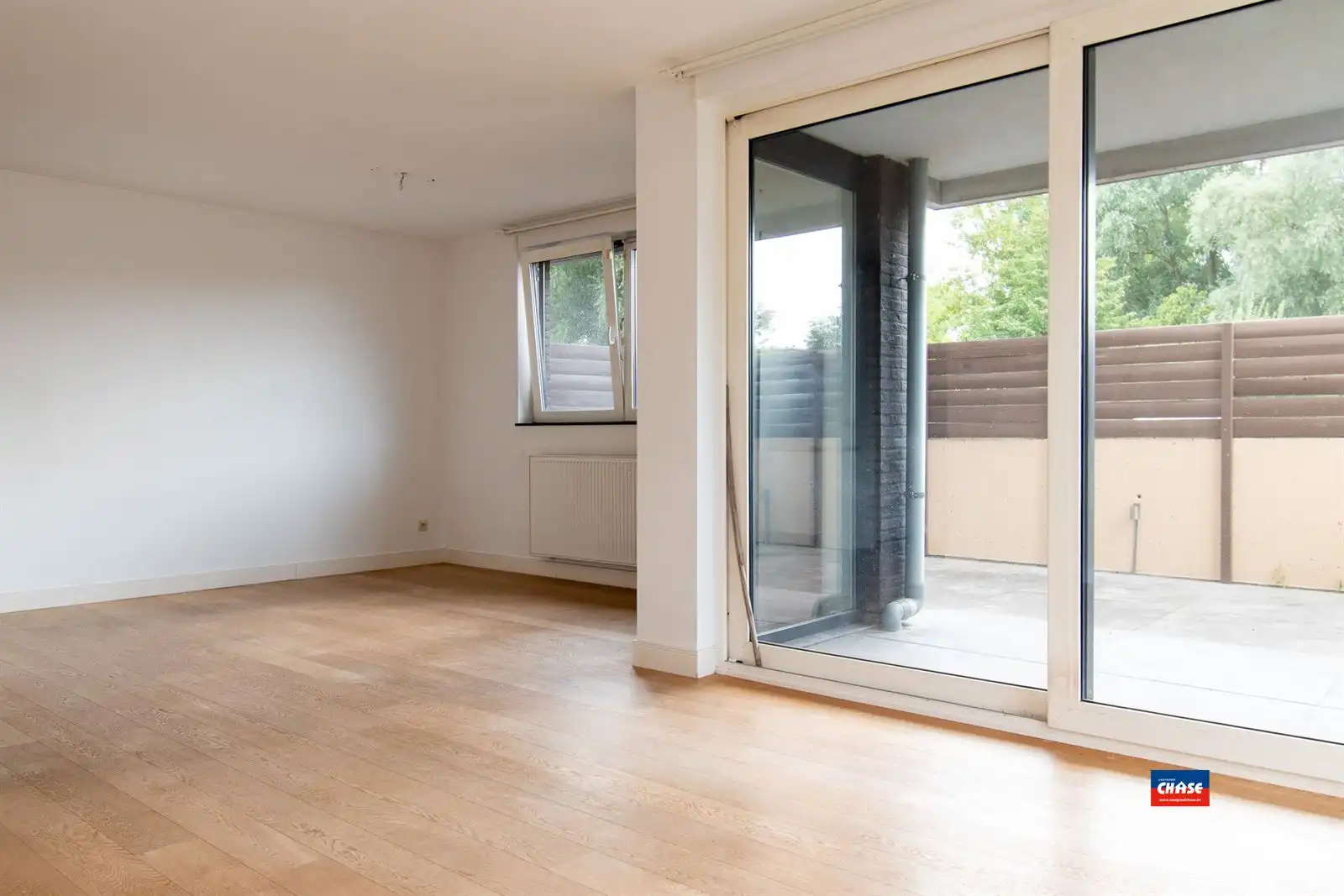 Gezellig gelijkvloers appartement met 1 of 2 slaapkamers en terras foto 2