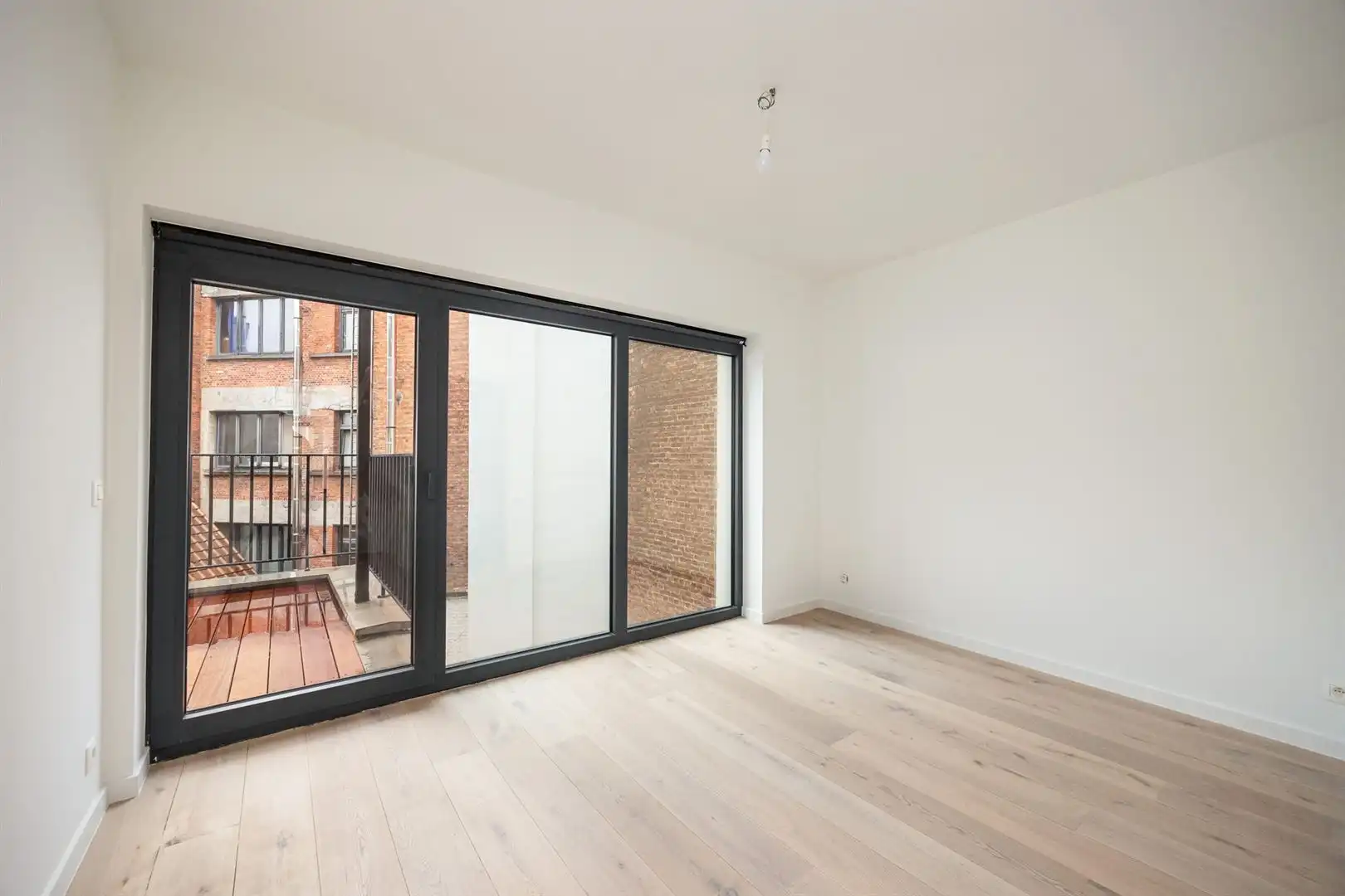 Gerenoveerd gebouw op AAA+ locatie  foto 17