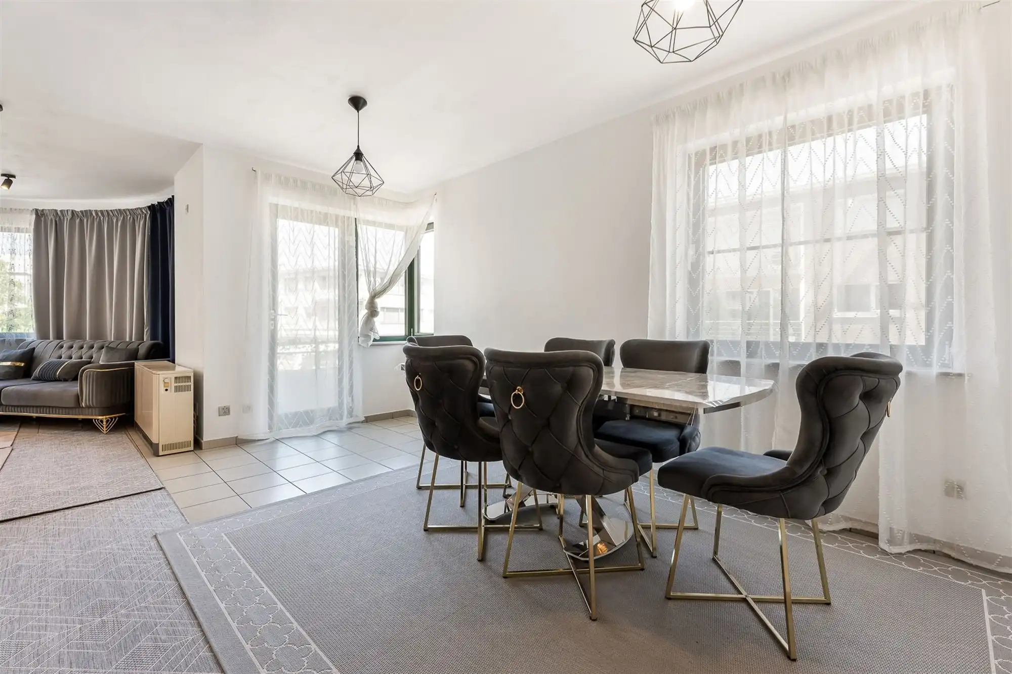 RUIM 2 SLAAPKAMER APPARTEMENT OP CENTRALE LIGGING IN BERINGEN CENTRUM foto 6