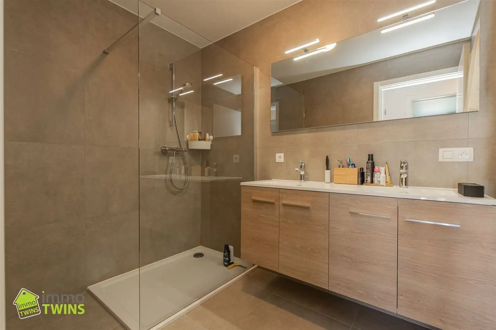 Modern appartement met terras en staanplaats te Grembergen bij Dendermonde  foto 8