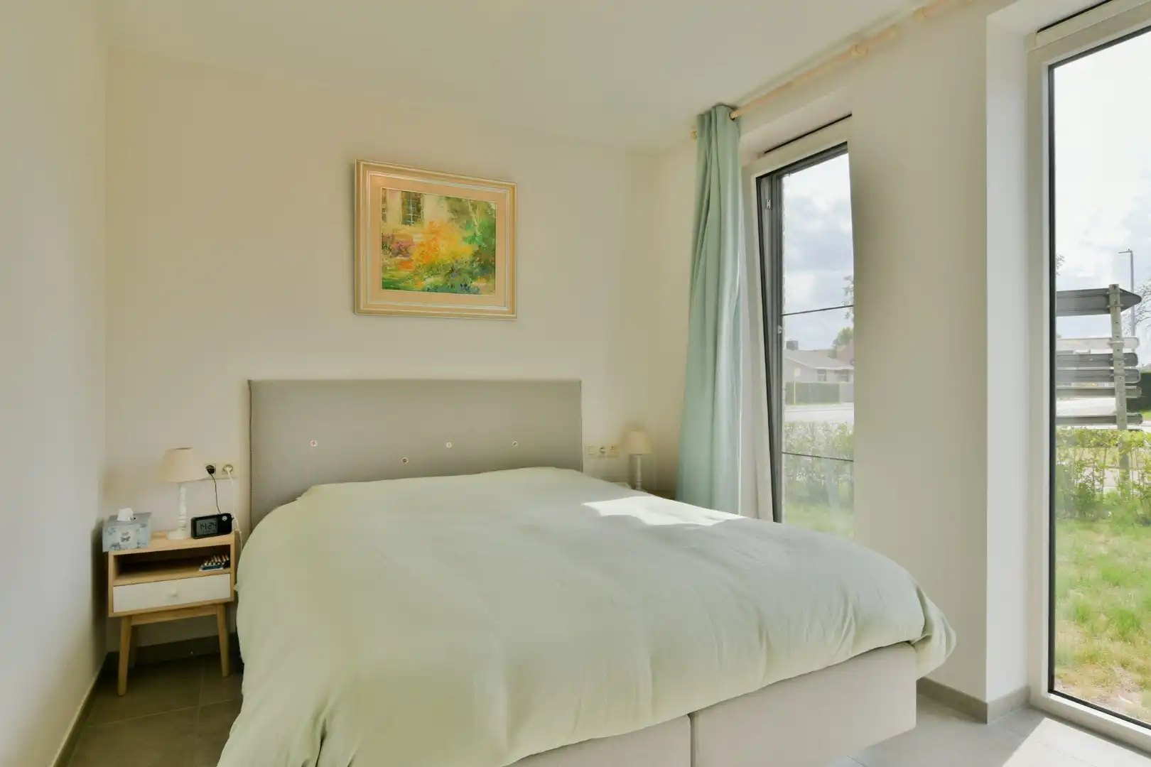 Gelijkvloers nieuwbouwapp met 2 slpks, tuin en garage te Brugge foto 8