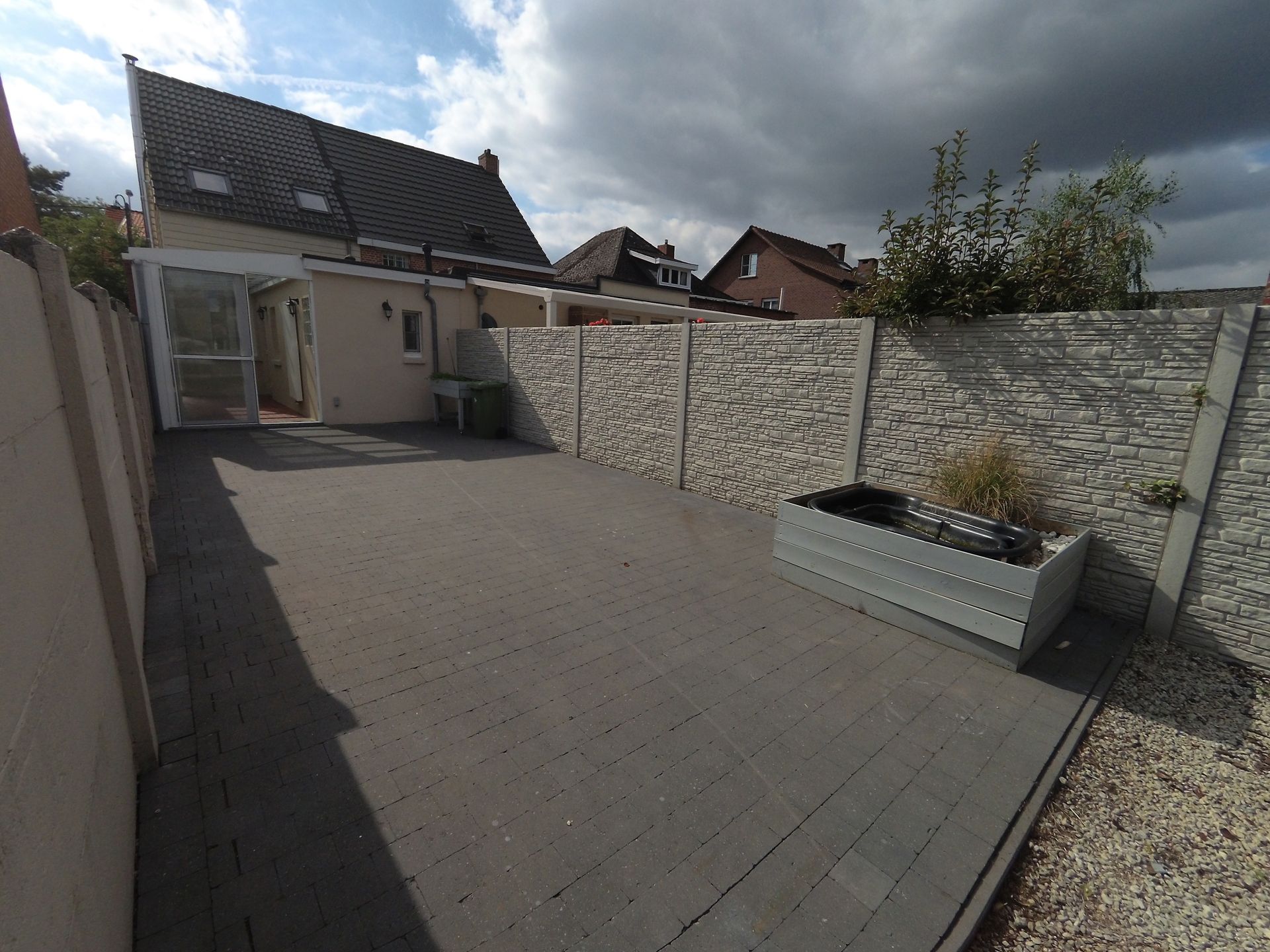 Woning in doodlopende straat met 2 slk, 2 badk en tuin op een perceel van 379 m². foto 12
