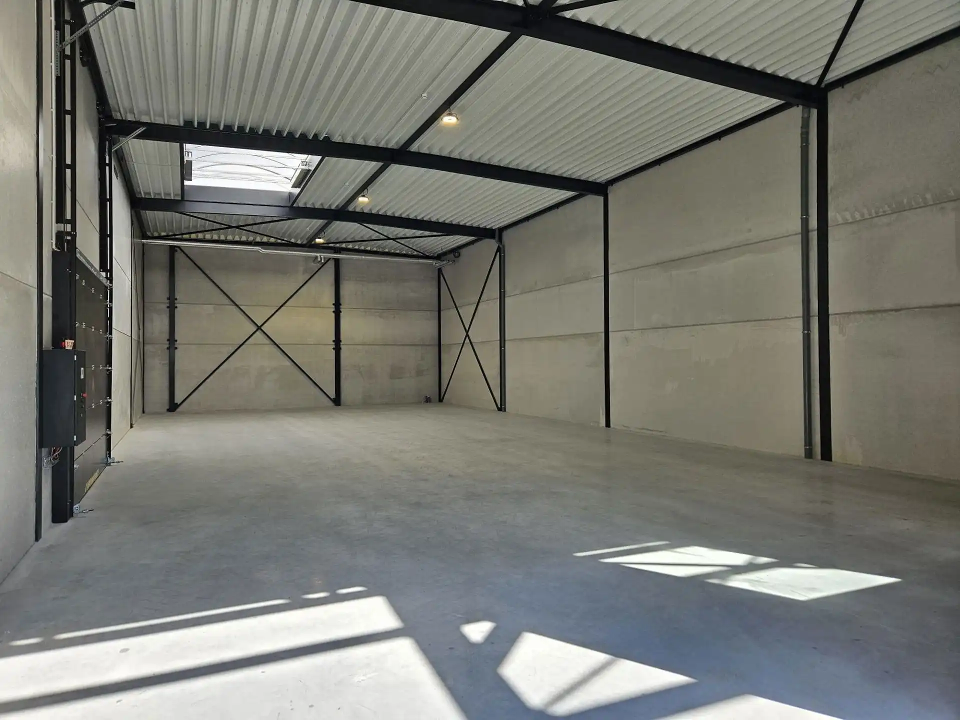 TE HUUR HASSELT KMO-unit 290m² foto 5