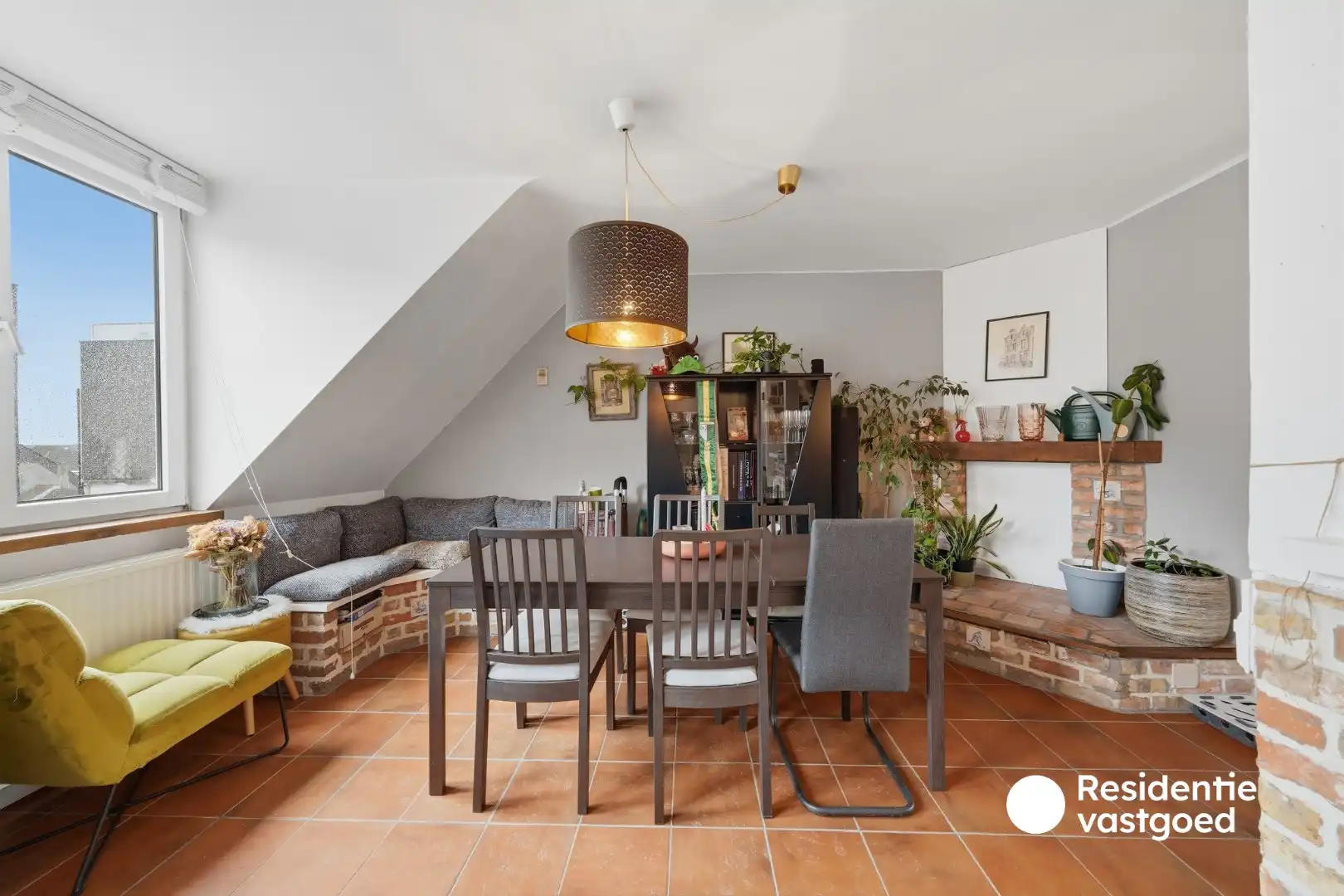  Instapklaar dakappartement met terras op centrale ligging foto 6
