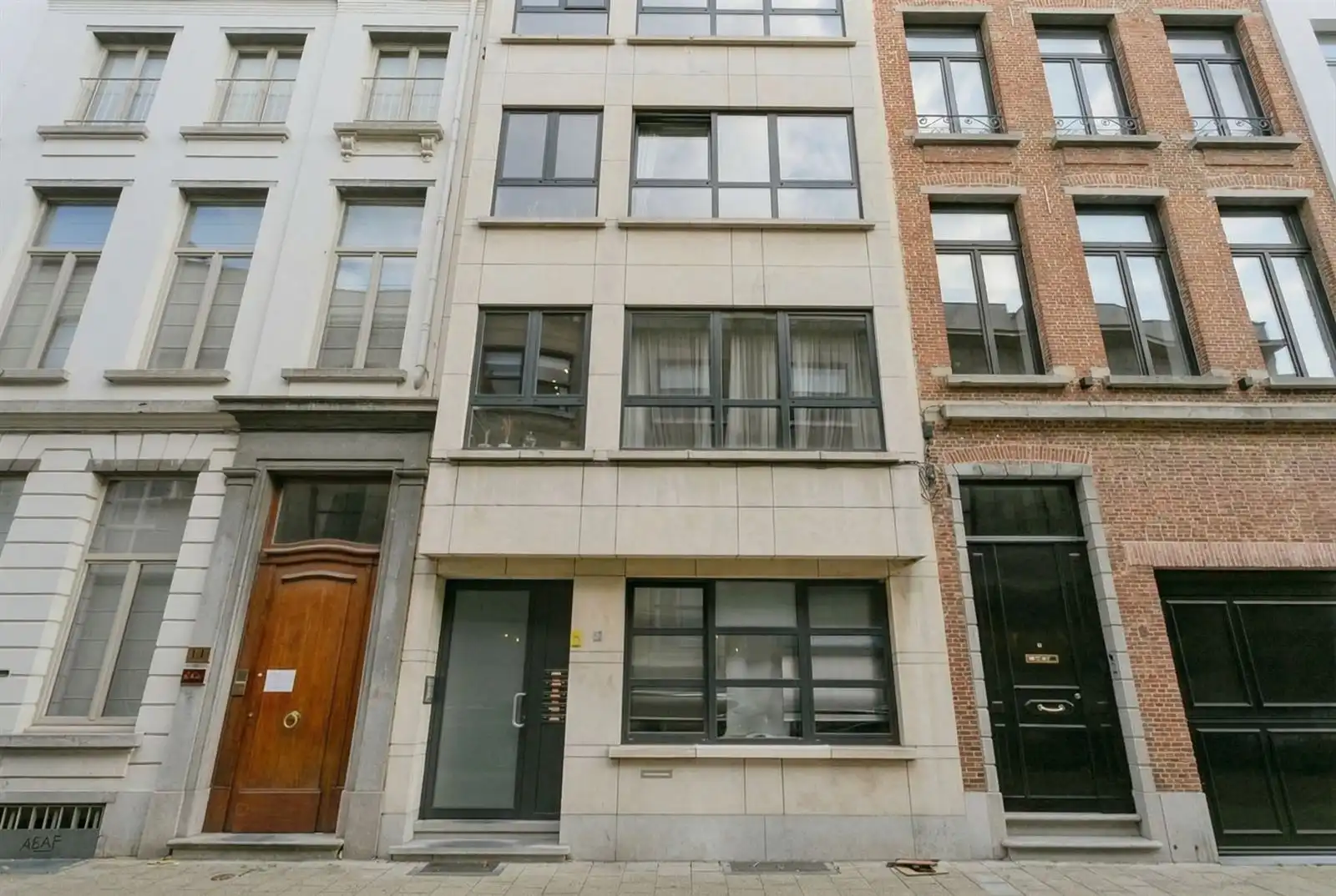 2 slaapkamer appartement op het Zuid ondergebracht in een klein en rustig gebouw. foto 10