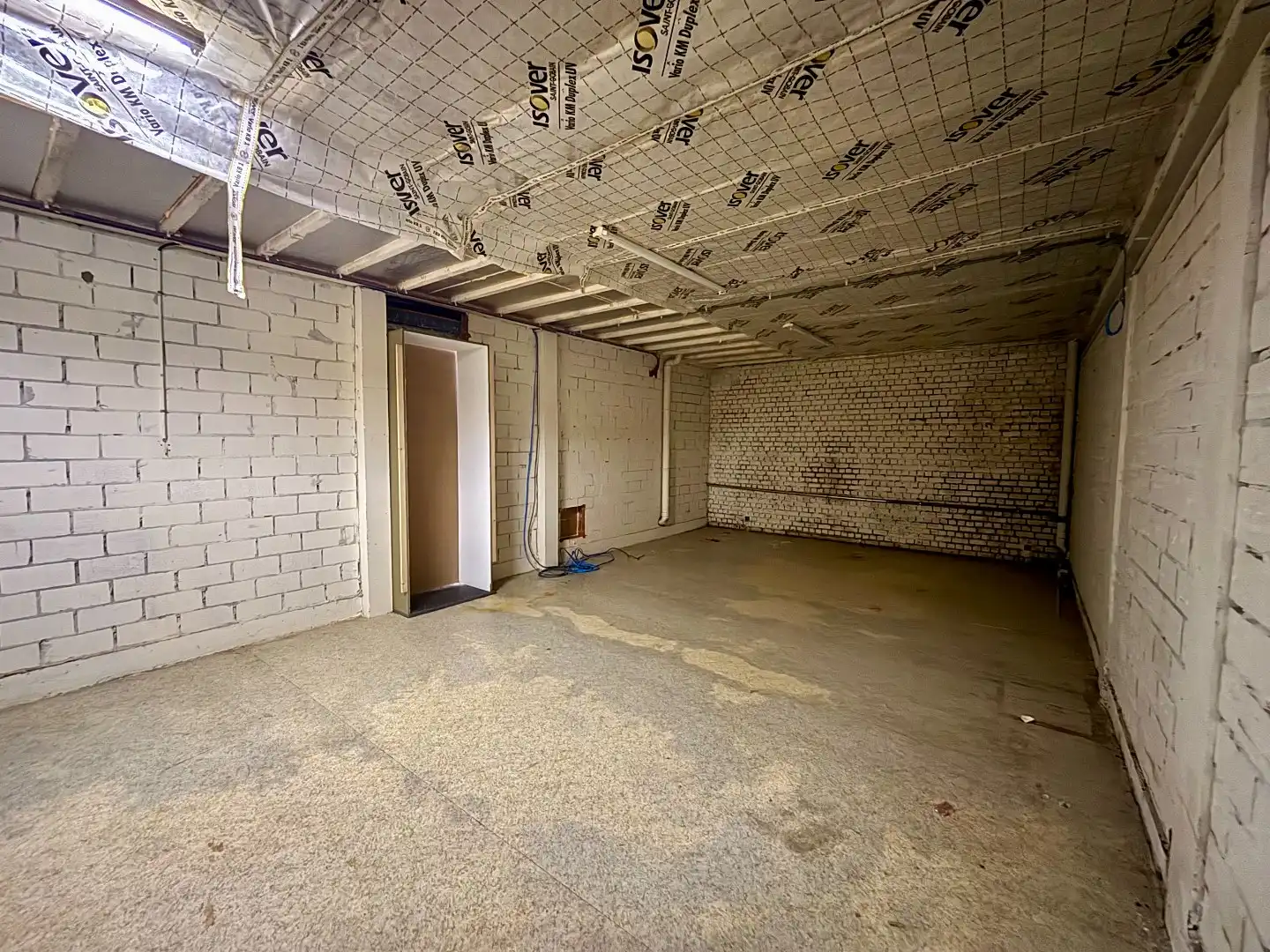 Uniek polyvalent pand in het centrum van Langemark. foto 7