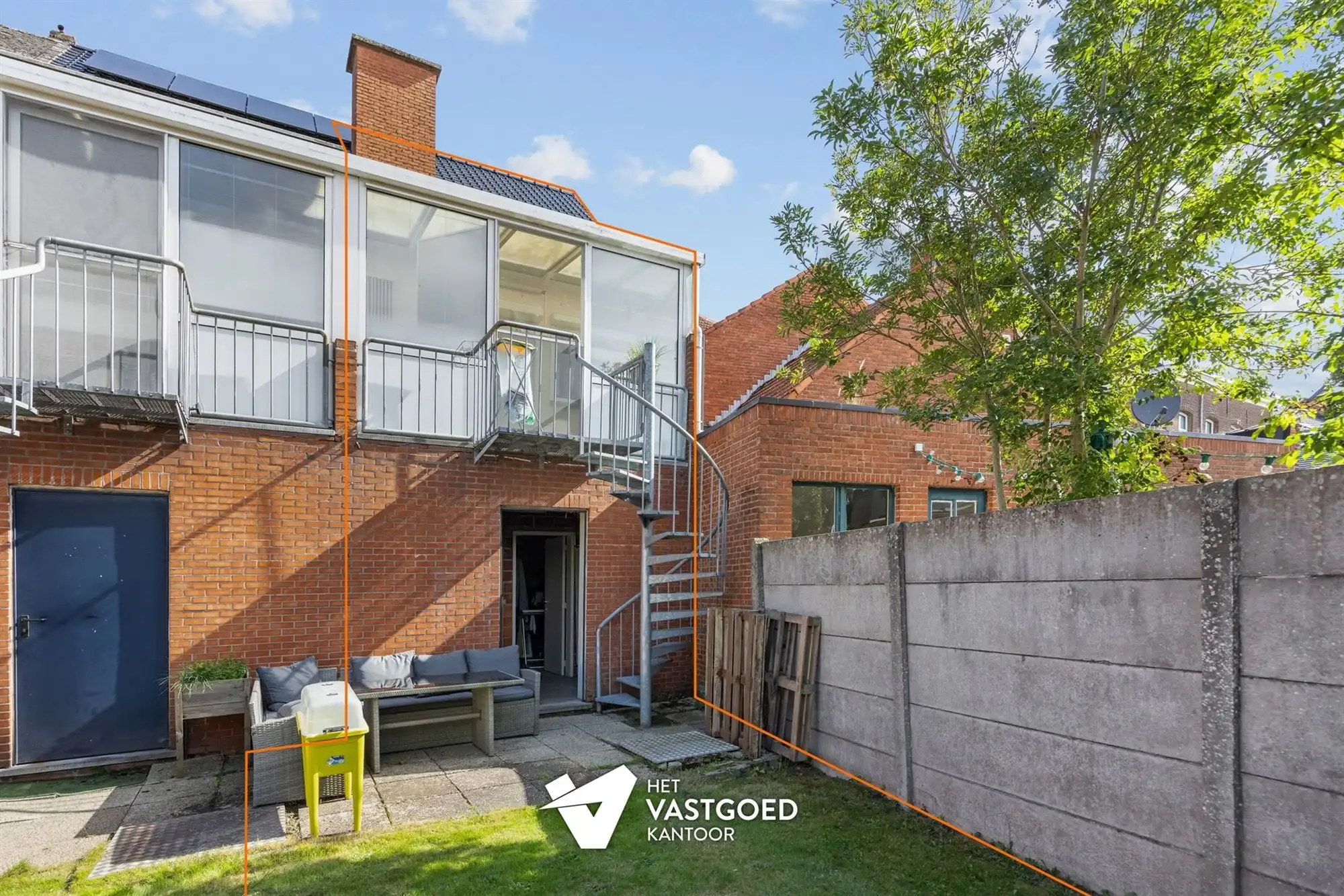 CENTRAAL GELEGEN, INSTAPKLARE BEL-ÉTAGEWONING foto 21