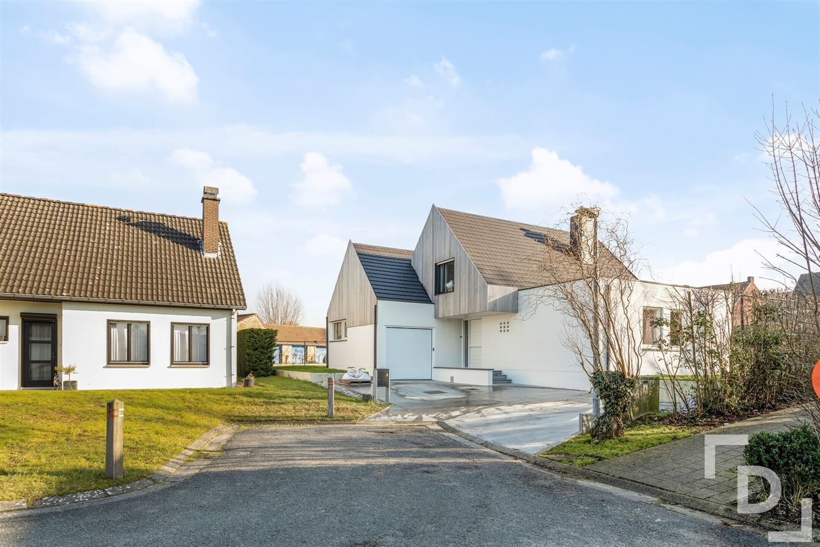 Prachtige villa aan de stadsrand foto 12