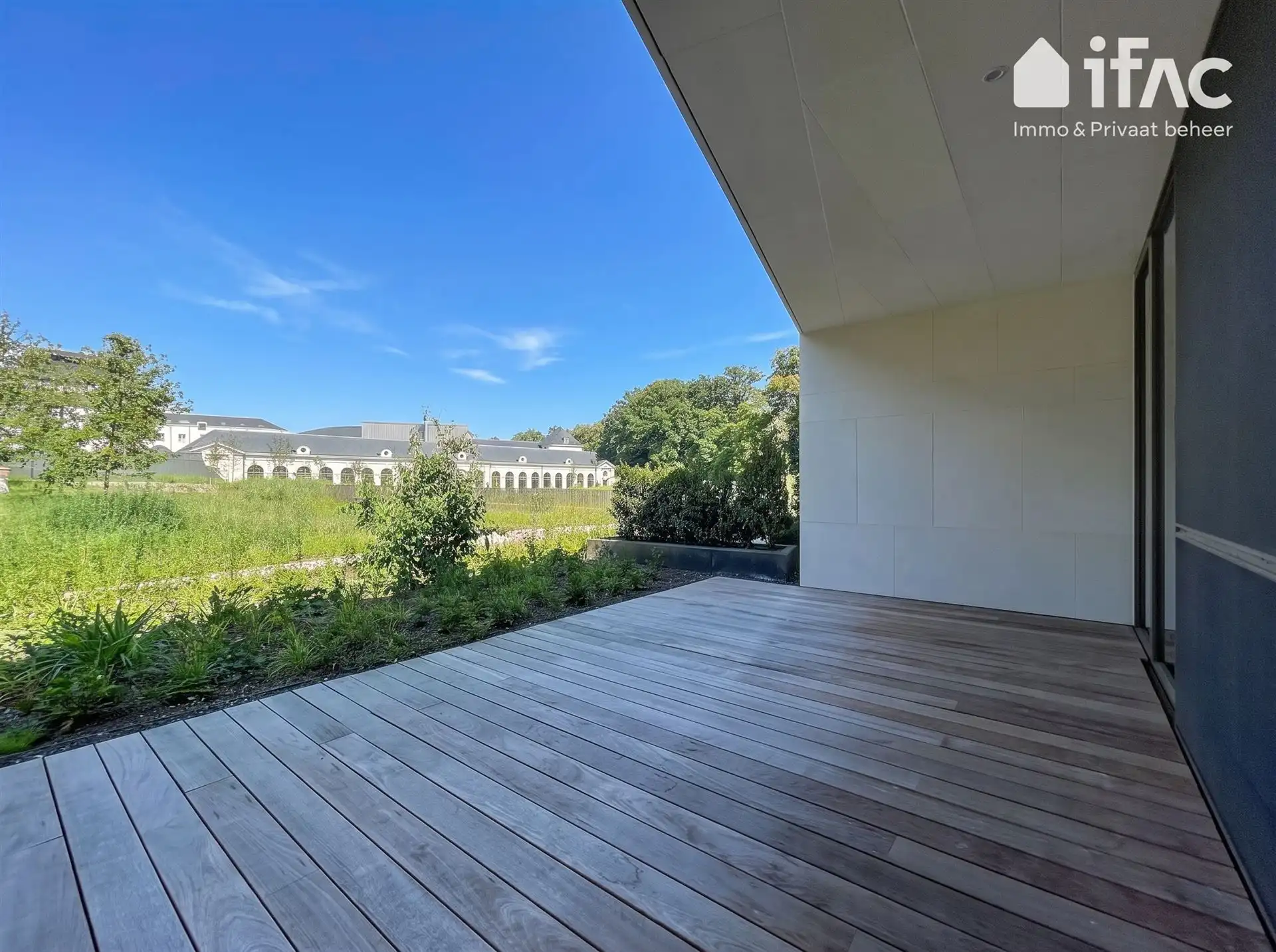 Luxeappartement met 2 terrassen en zicht op vijver foto 9