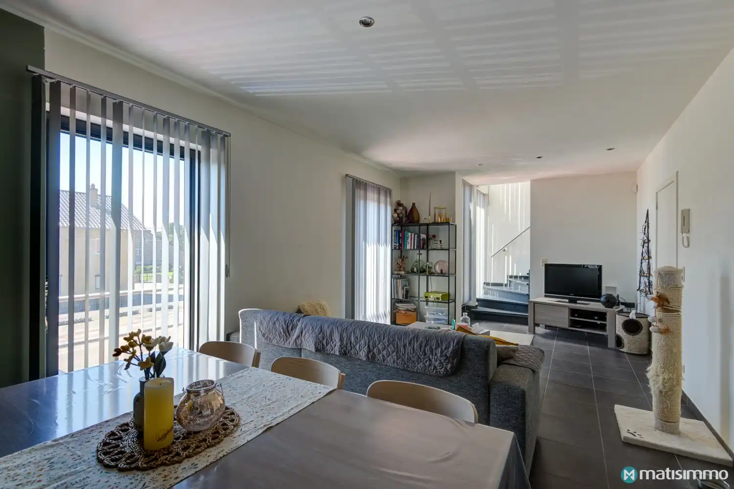 DUPLEXAPPARTEMENT MET 2 SLAAPKAMERS EN PARKEERPLAATS TE BEVERST foto 4