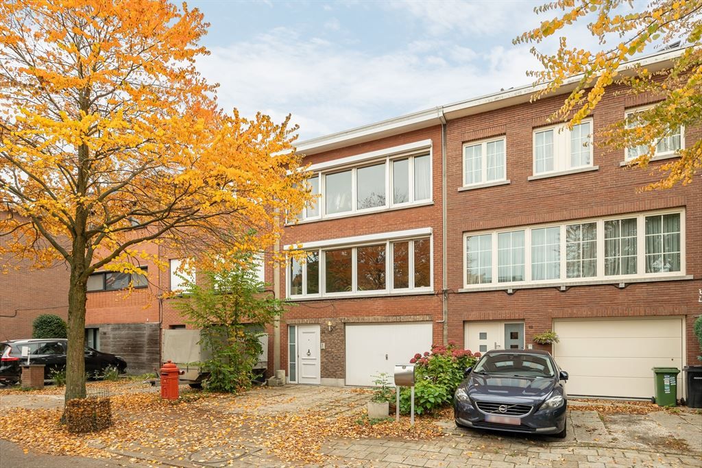 Ruime bel-etage met 3 slpk en gezellige tuin foto {{pictureIndex}}