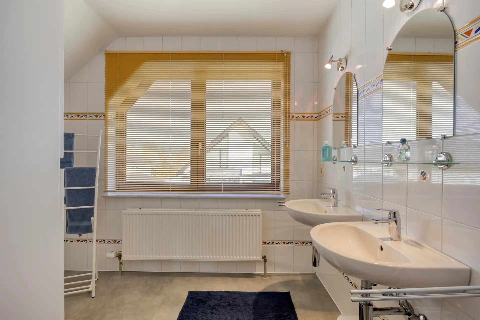 Villa in doodlopende straat foto 16