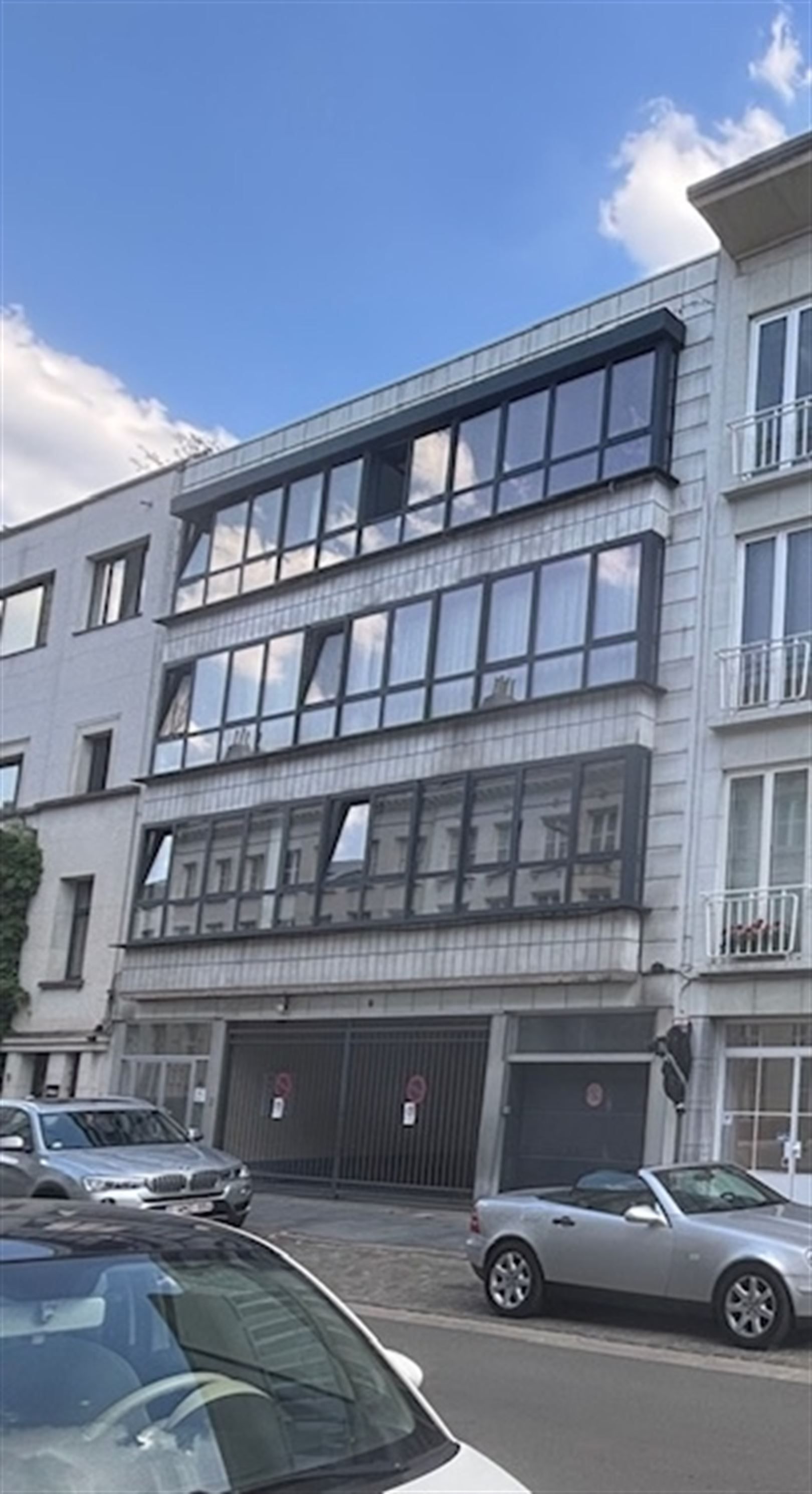 Gloednieuw gerenoveerd appartement in centrum Antwerpen foto 10