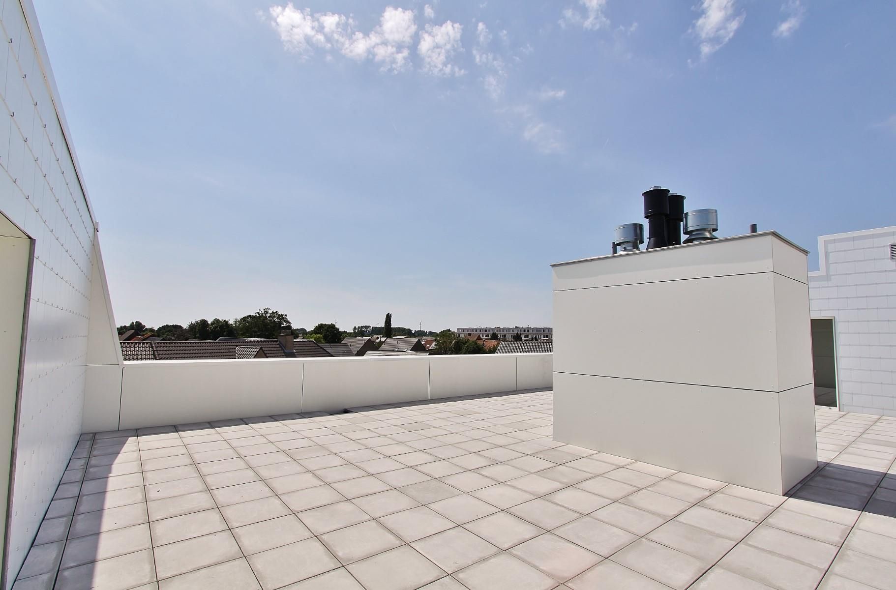 Recent, goed gelegen appartement  foto 6