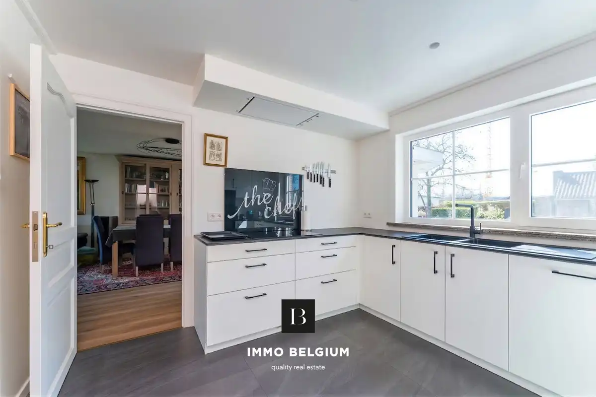 Prachtige woning op ruim perceel met bijgebouw foto 11