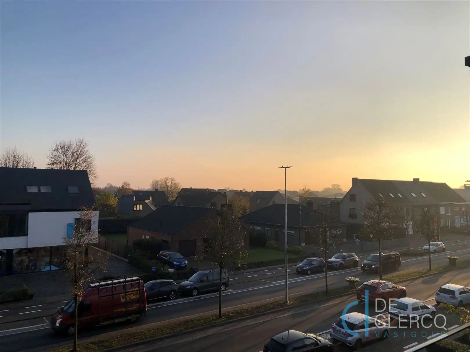 Luxueus duplex-appartement te huur in centrum Lochristi! foto 3