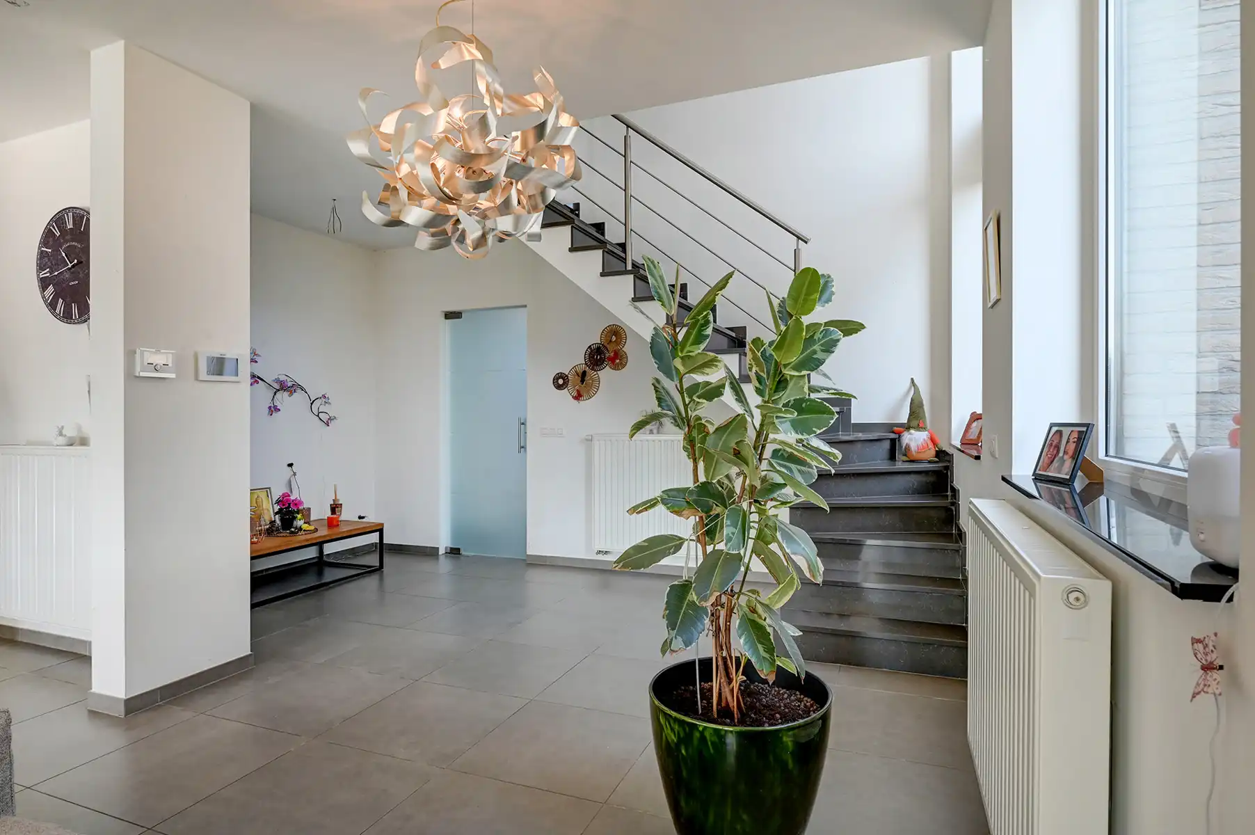 Moderne, lichtrijke gezinswoning met 3 slaapkamers nabij groene omgeving !!! foto 13
