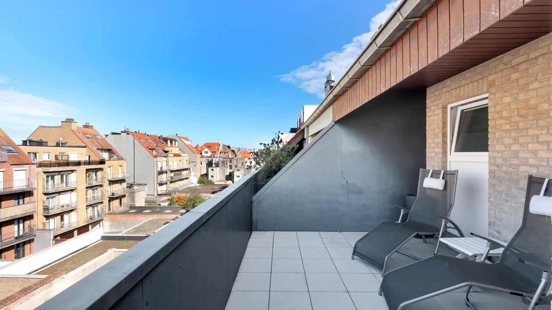 Ruim duplex appartement met zonnige terrassen in hartje Knokke foto 14