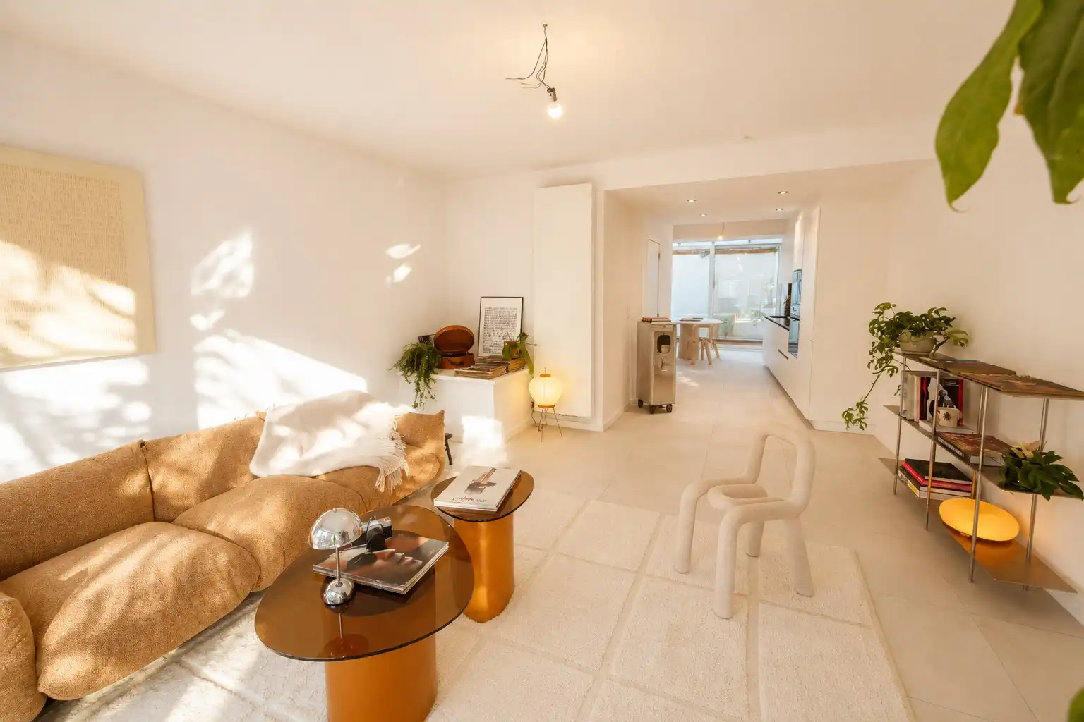 EXCLUSIEF GERENOVEERDE WONING NABIJ SPUIKOM foto 3