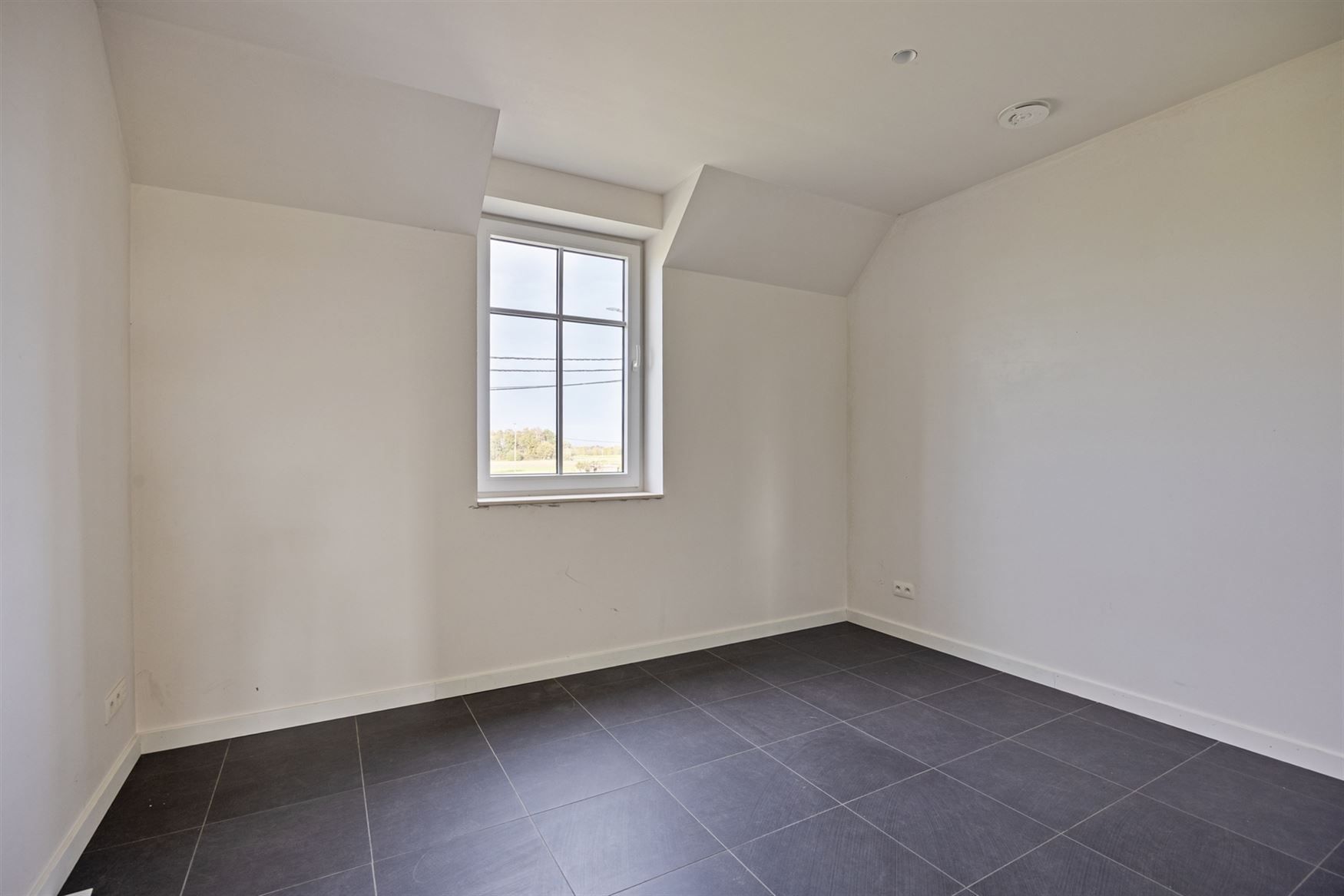 Uitzonderlijke nieuwbouwwoning in landelijke stijl foto 18