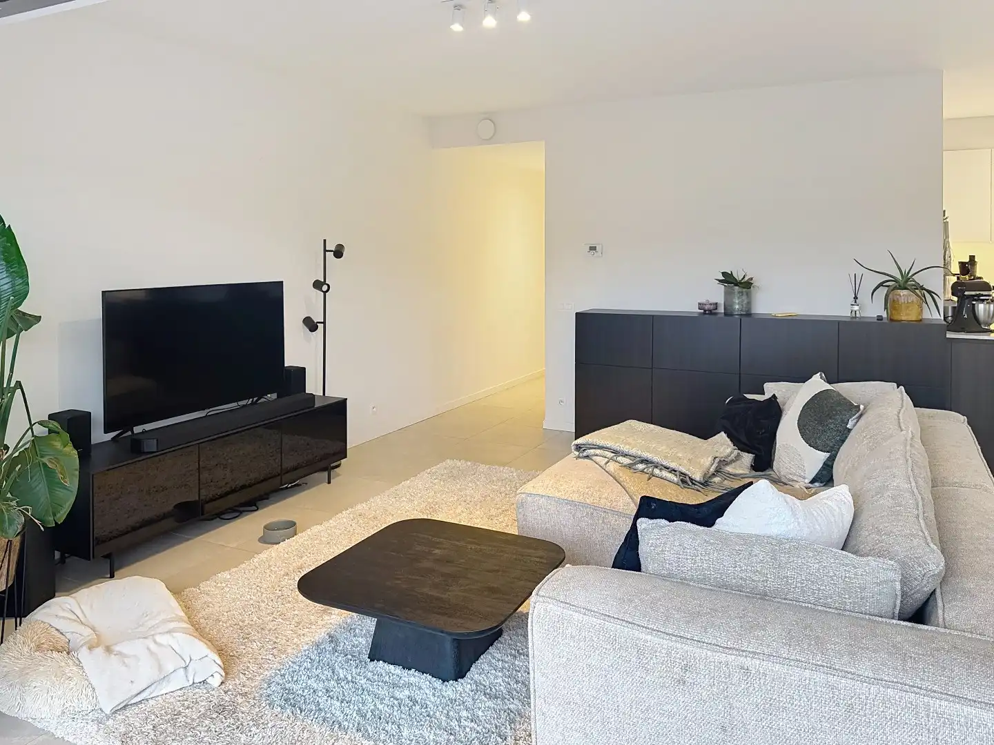 Te huur: ruim, luxueus appartement (111 m²) met groot terras foto 4