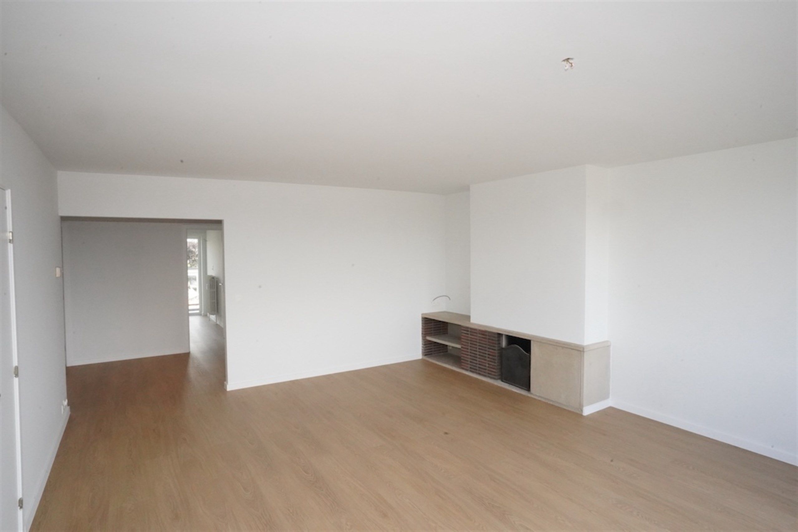 Mooi comfortabel appartement met garage nabij Delhaize foto 2