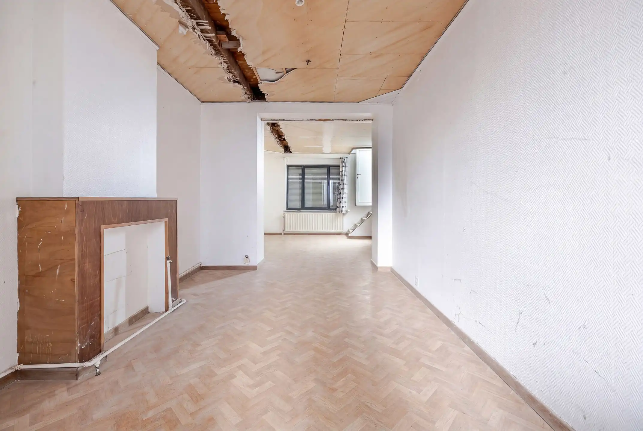 Werkplaats/magazijn van ± 530 m² met kantoor van ± 35 m² foto 3