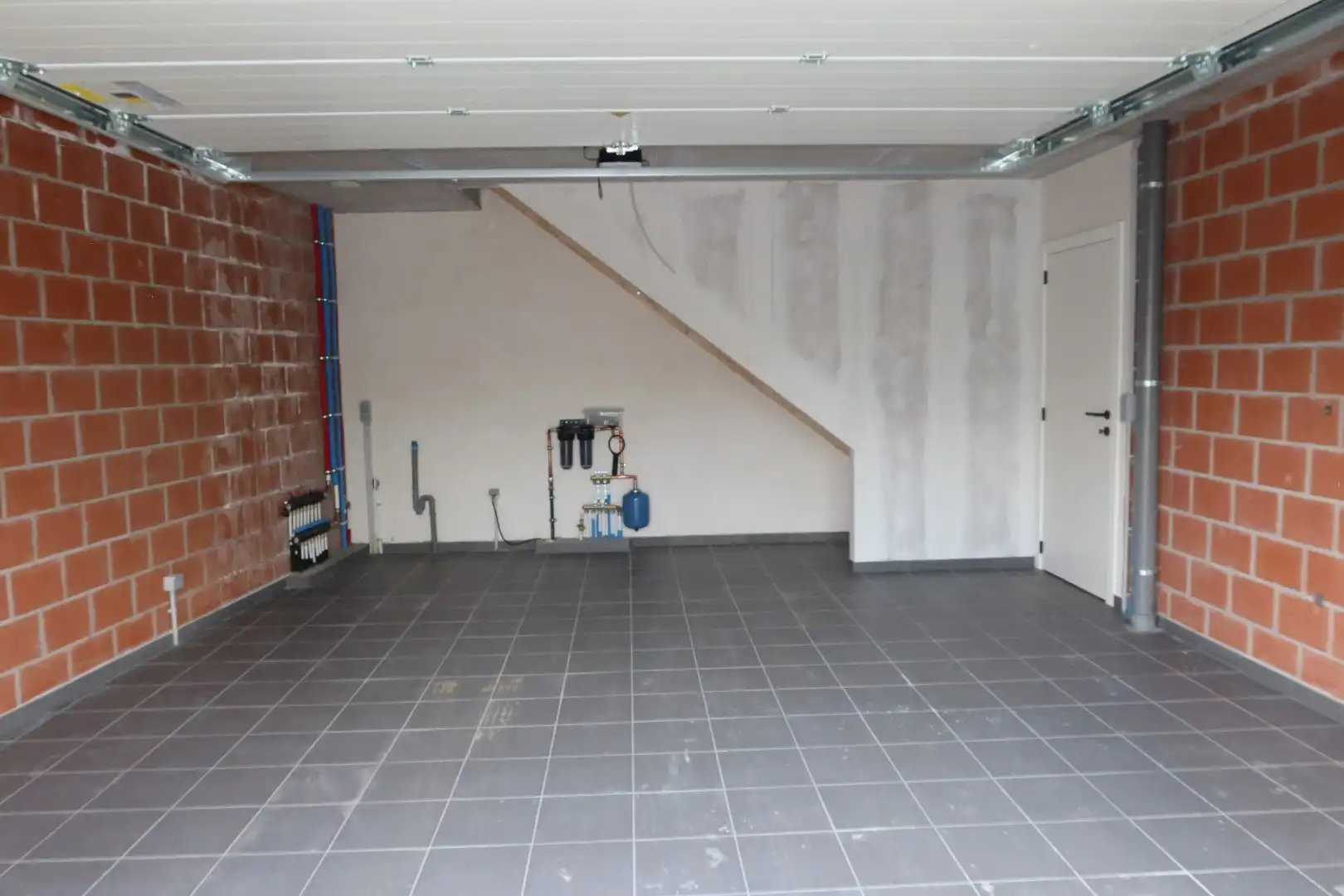 Recente woning met 3 slk, garage, terras tuin en zonnepanelen  foto 16
