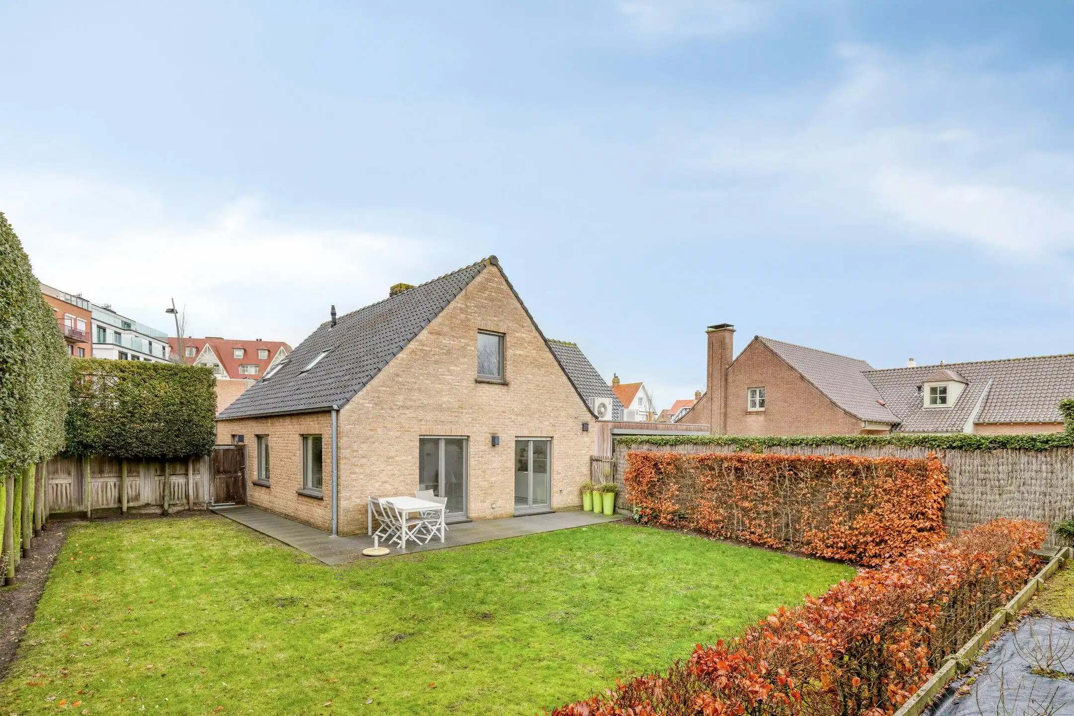 Villa met twee vergunde vakantiewoningen te Sint-Idesbald foto 28