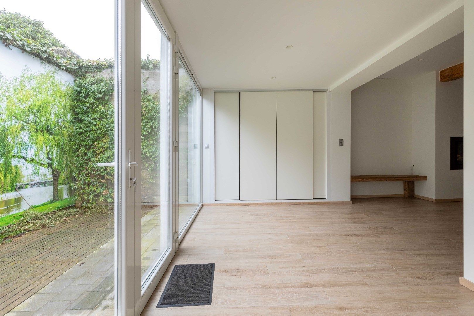 Handelspand met duplex appartement in het centrum van Brugge.  foto 5