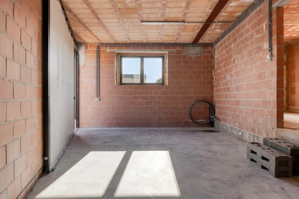 Ruime casco woning foto 8