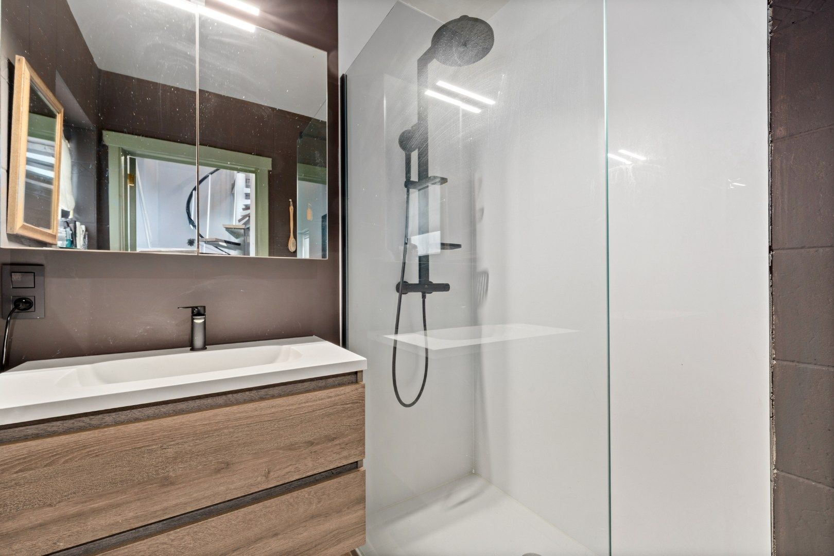 Karaktervolle woning aan het kanaal in Bornem foto 13