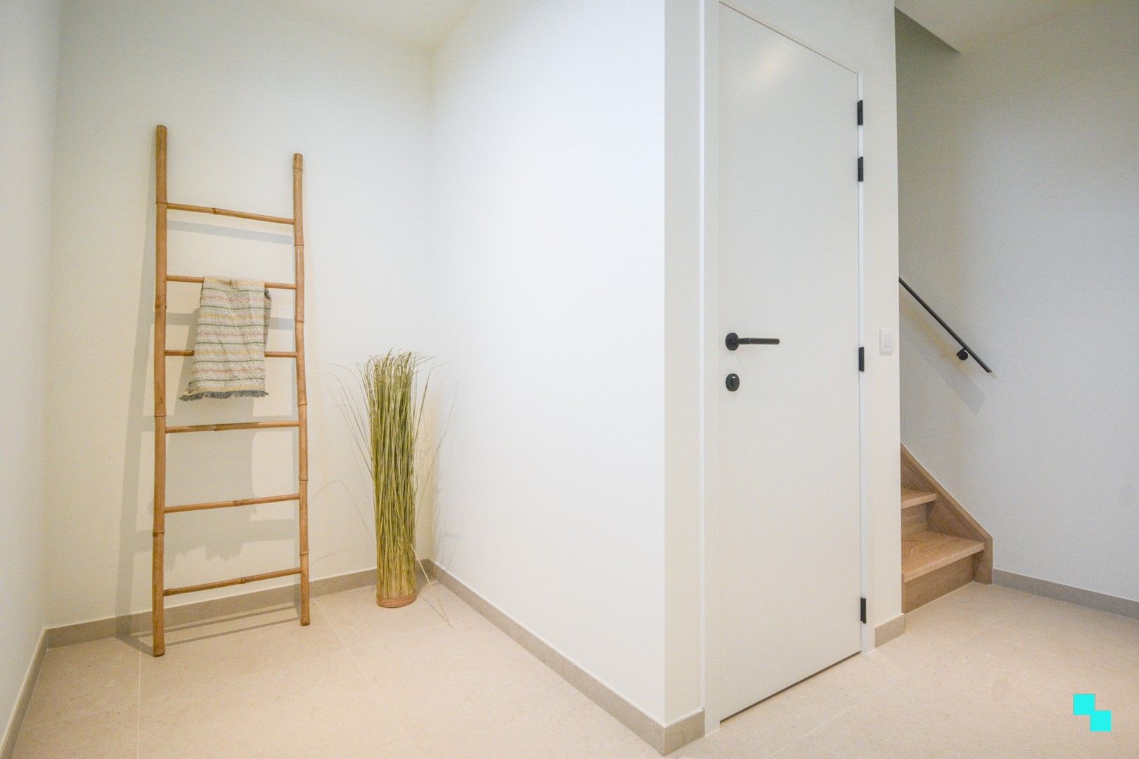 Alleenstaande, nieuwbouw woning op hoekperceel te Hooglede foto 4