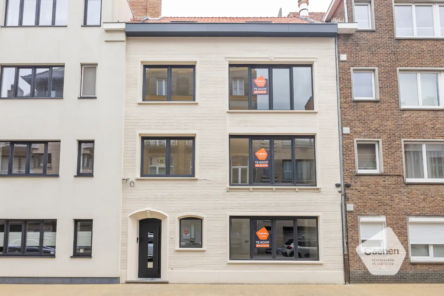 Gerenoveerd appartement te Mariakerke foto {{pictureIndex}}