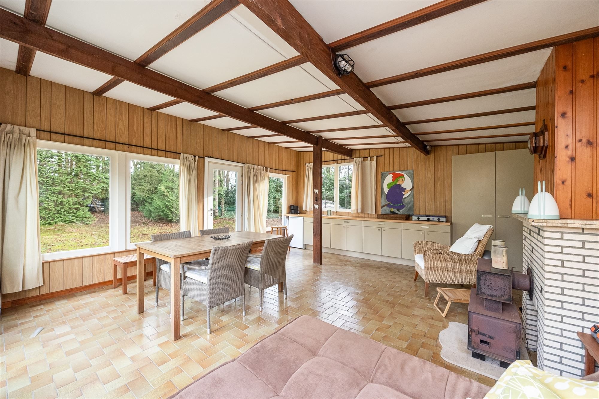 Charmante chalet met privatieve vijver op idyllisch perceel foto 4