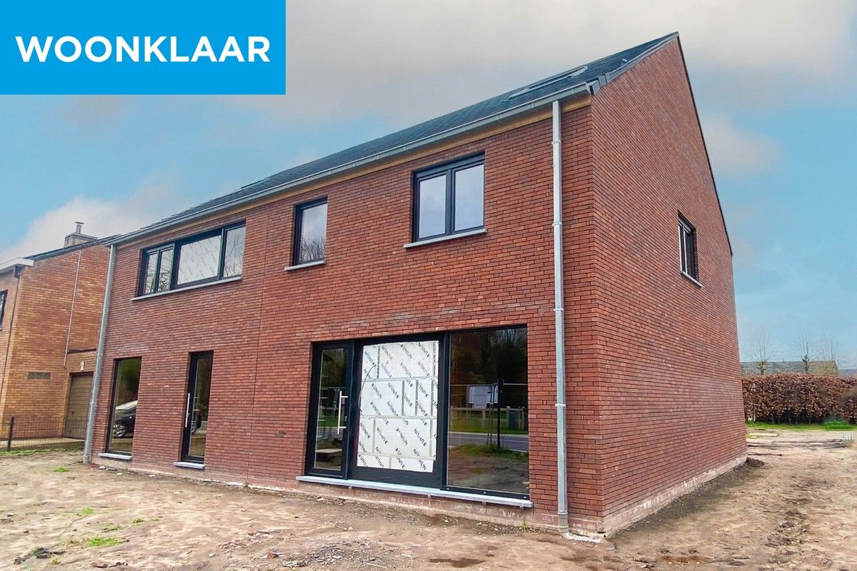 Hectaar bouwt twee halfopen nieuwbouwwoningen in Melle foto {{pictureIndex}}